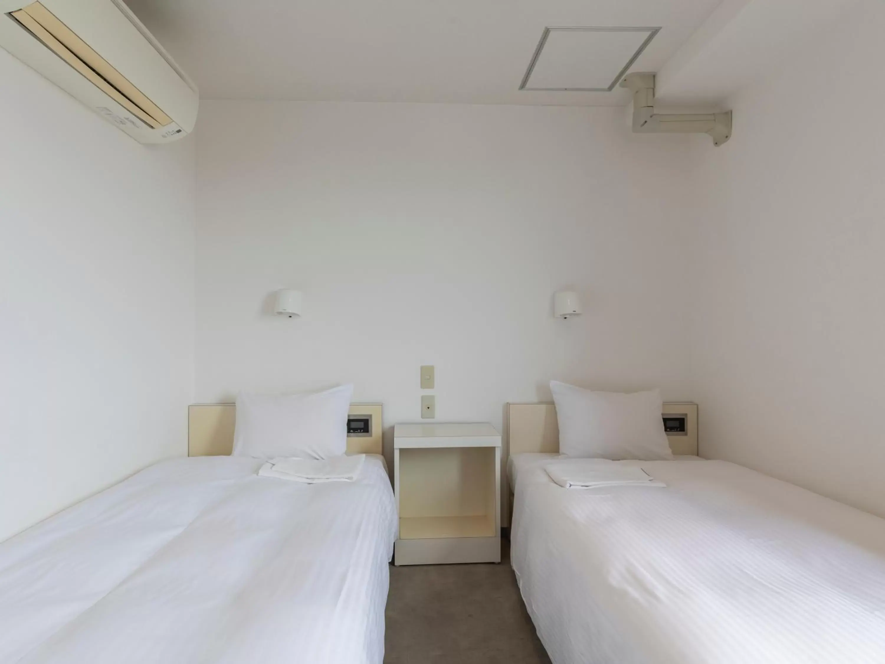 Photo of the whole room, Bed in Tabist Hotel Yuan Akashi