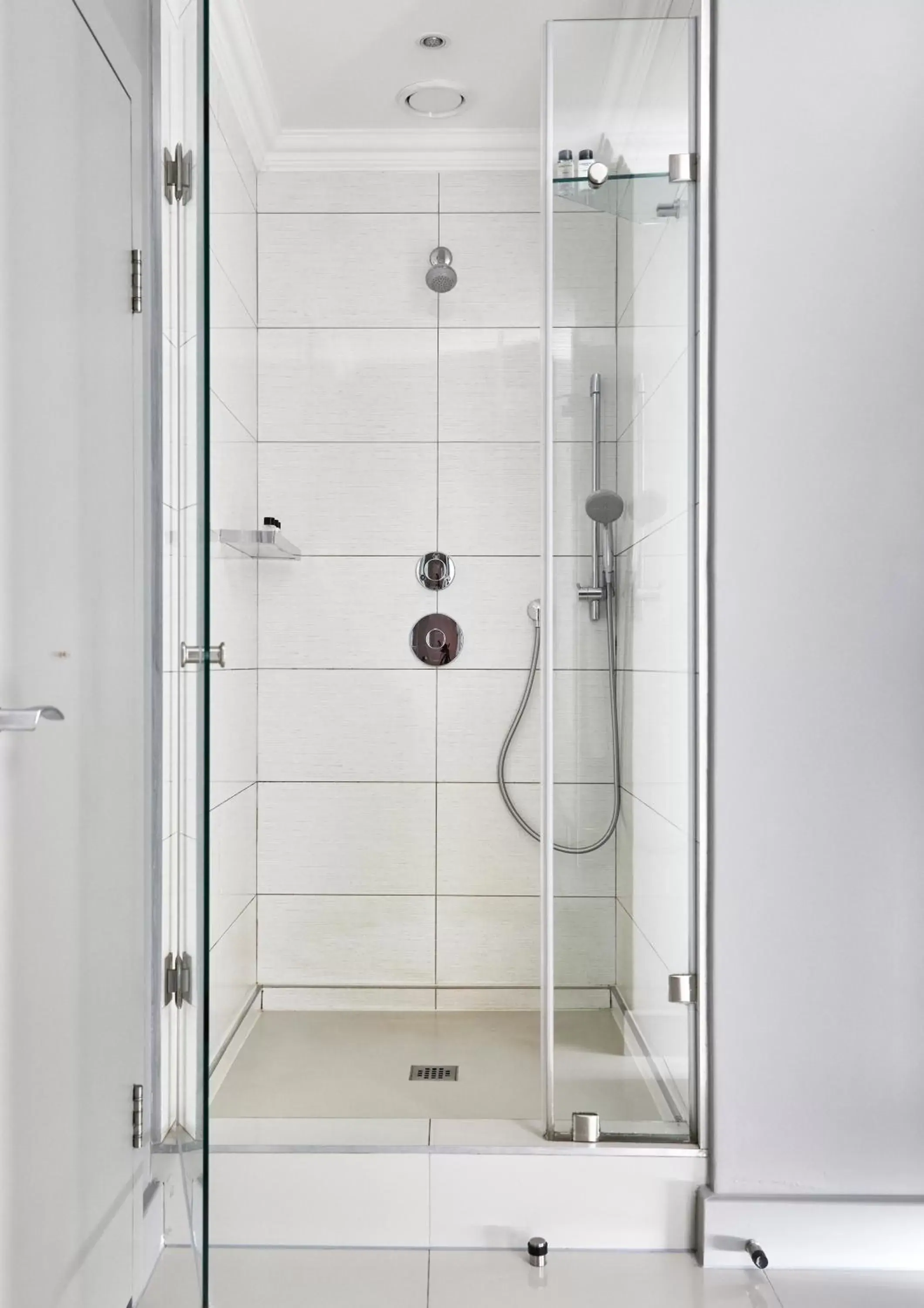 Shower, Bathroom in Queen Victoria Hotel by NEWMARK