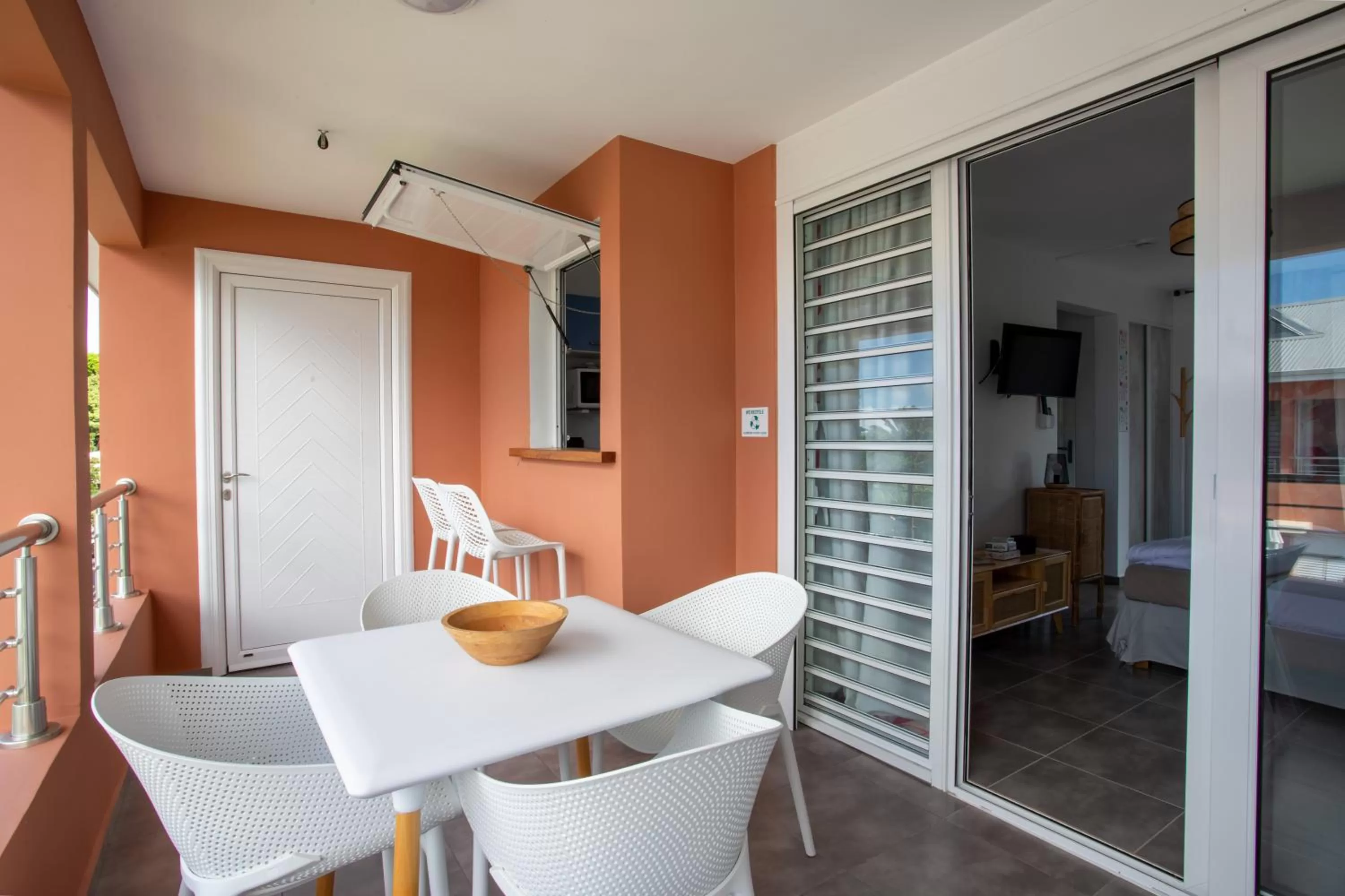 Balcony/Terrace in Hôtel Guadeloupe Palm Suites