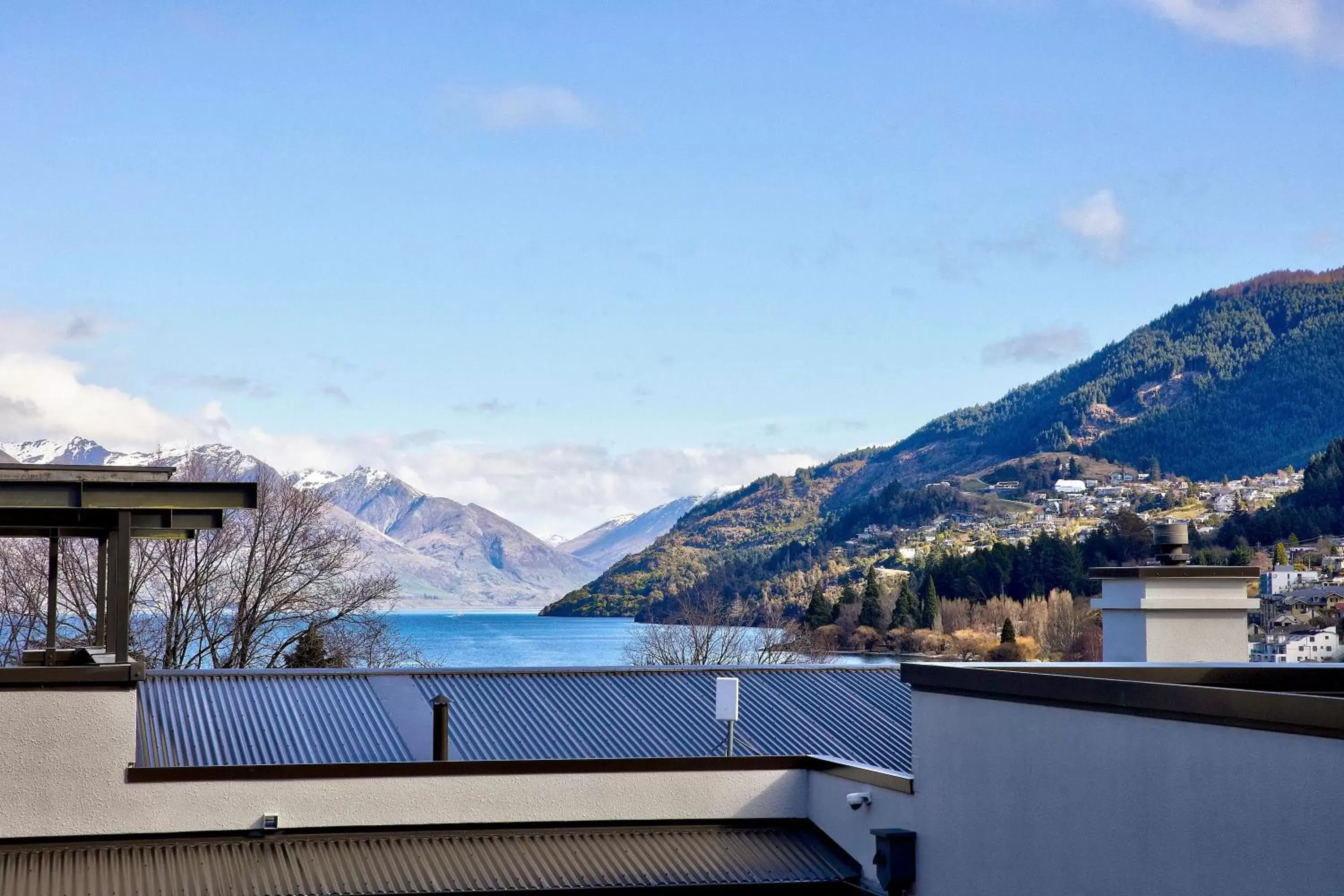 Balcony/Terrace, Mountain View in The Glebe Apartments