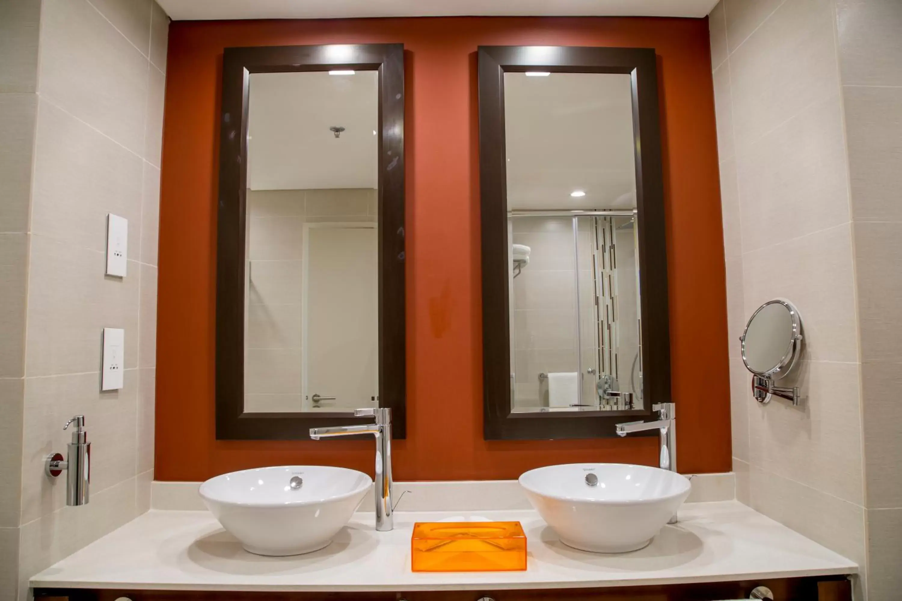 Seating area, Bathroom in Park Inn by Radisson, Kigali