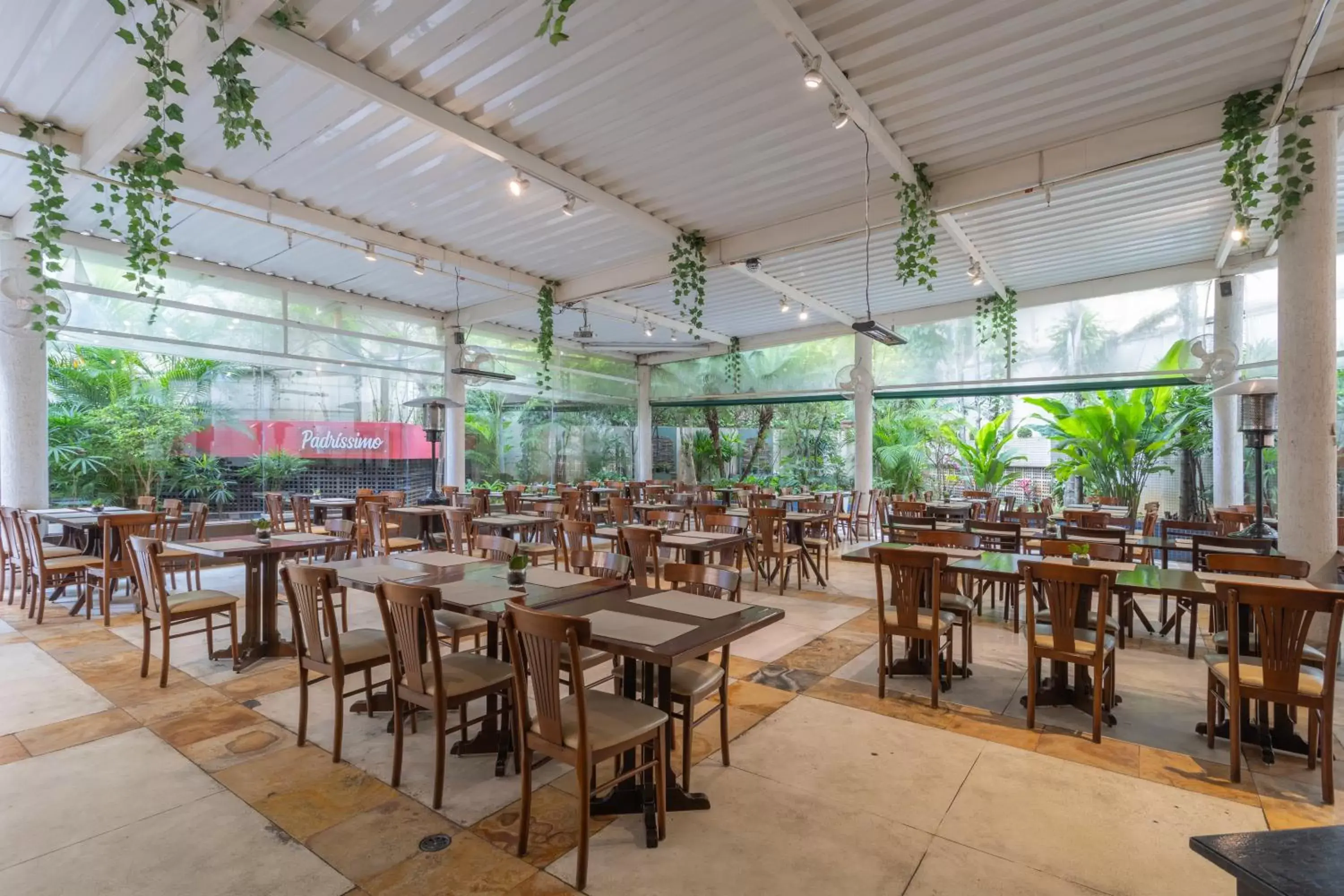 Restaurant/Places to Eat in Green Place Ibirapuera