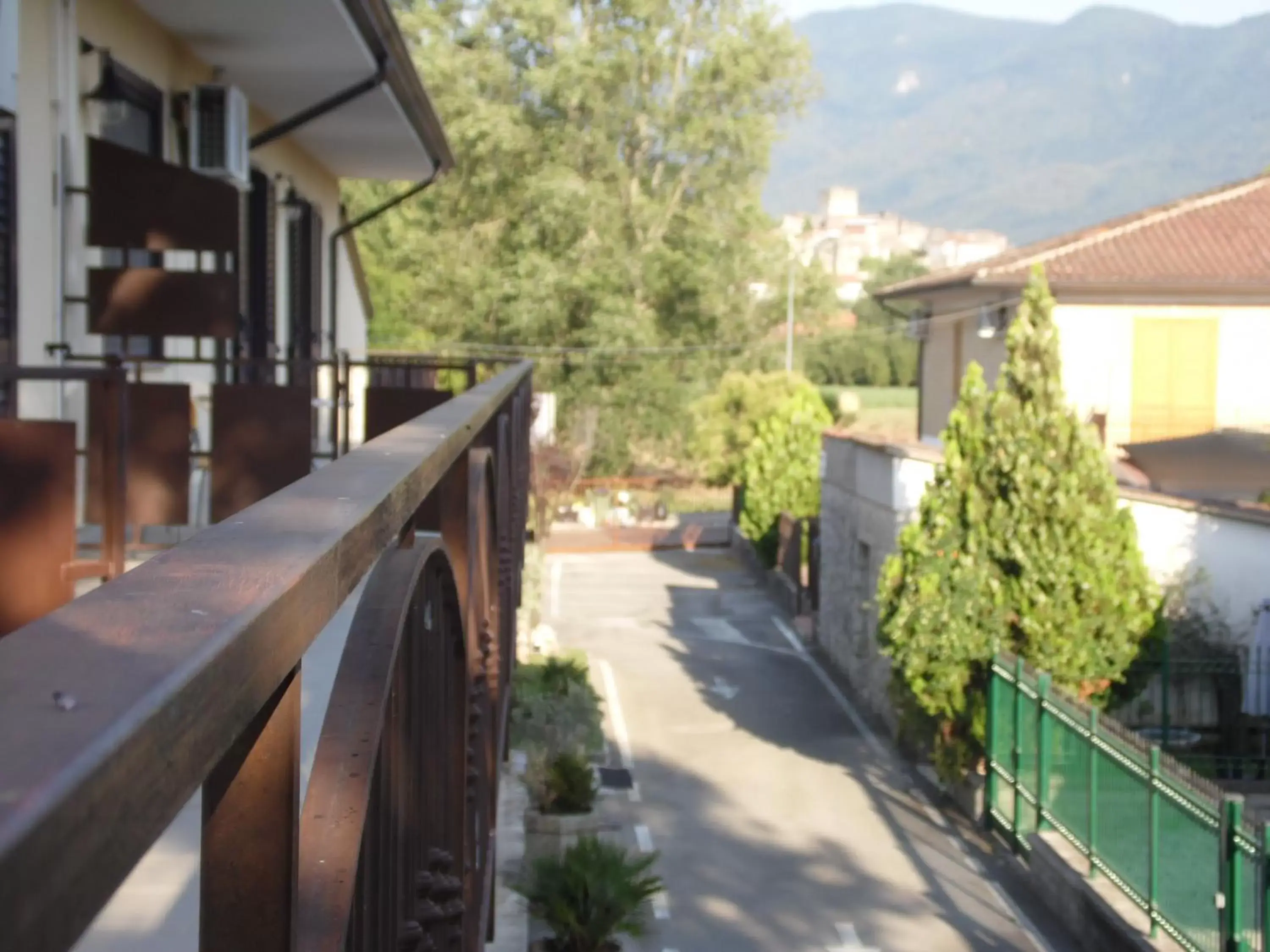 Mountain view, Balcony/Terrace in Hotel Rosso Di Sera