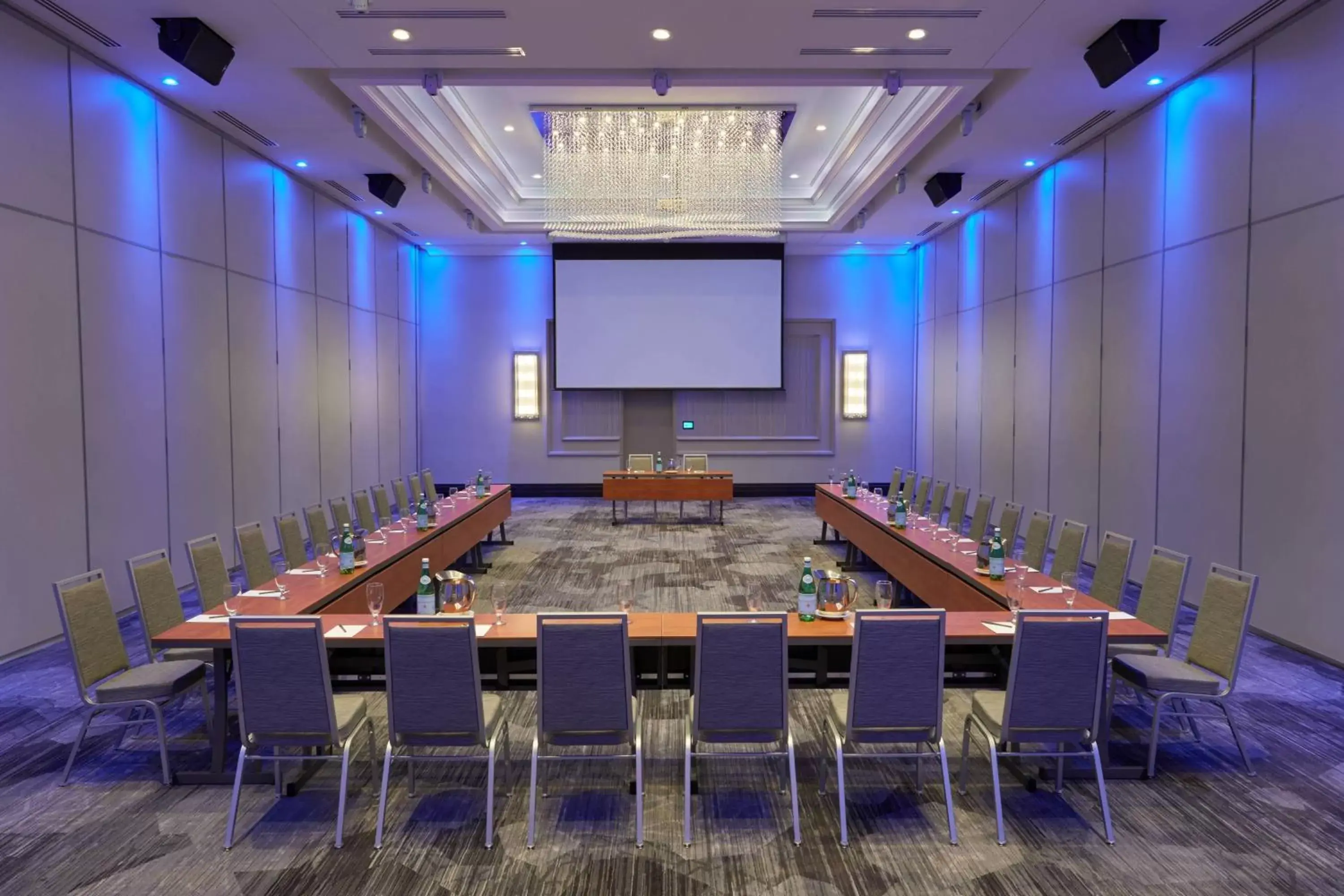 Meeting/conference room in TownePlace Suites by Marriott Oshawa