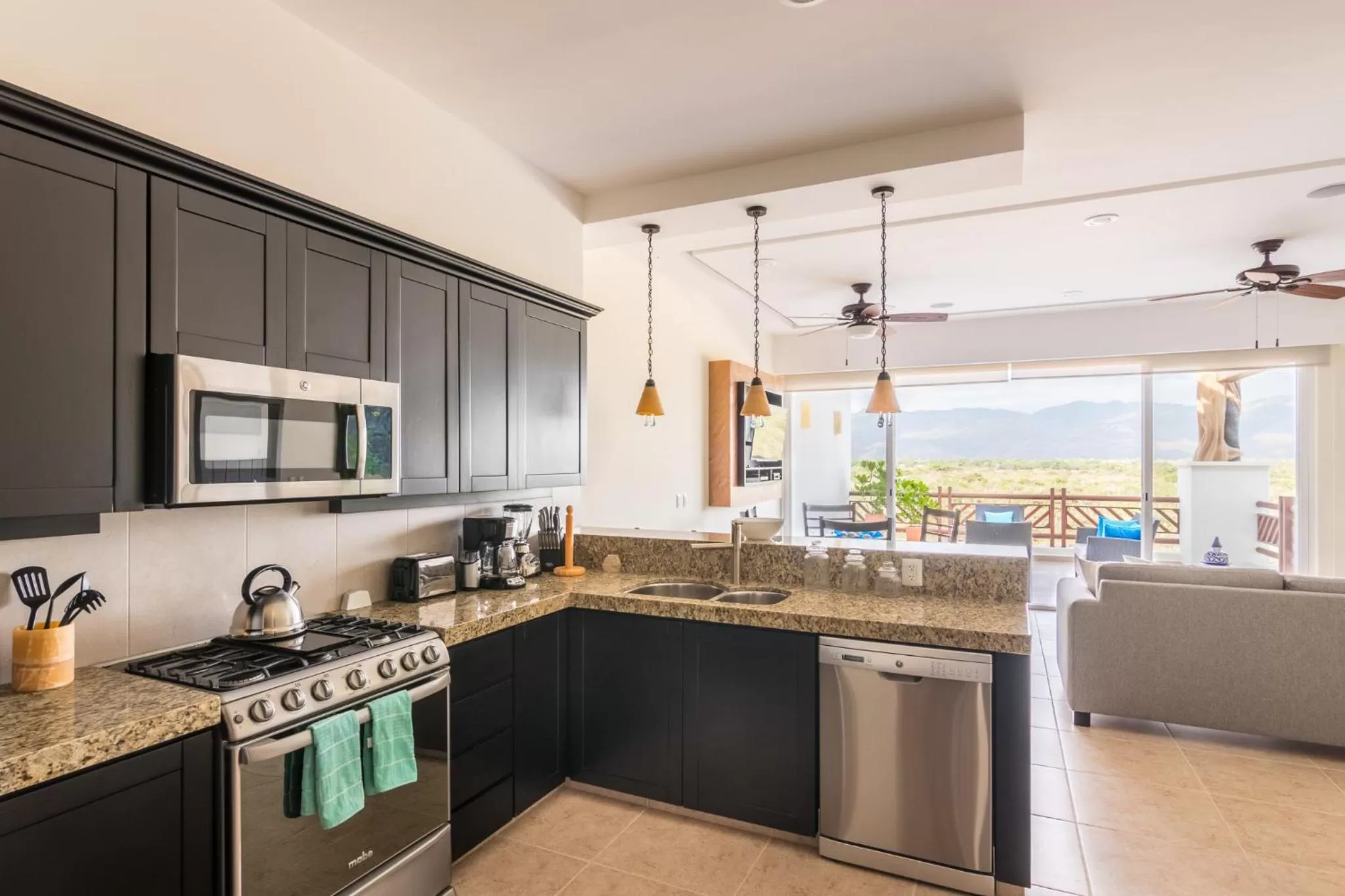 Kitchen or kitchenette in Vivo Resorts