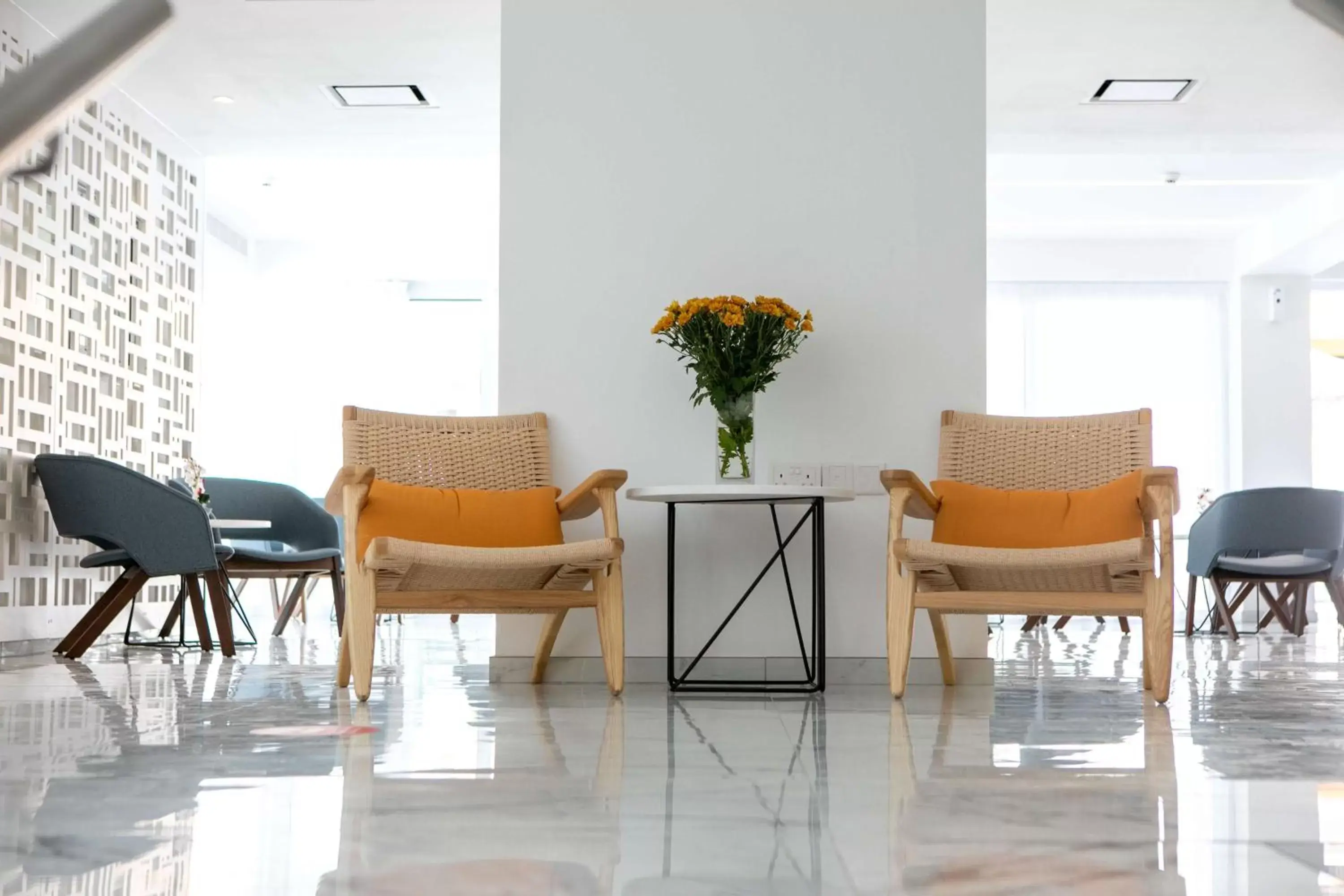 Lobby or reception, Seating Area in Best Western Plus Larco Hotel