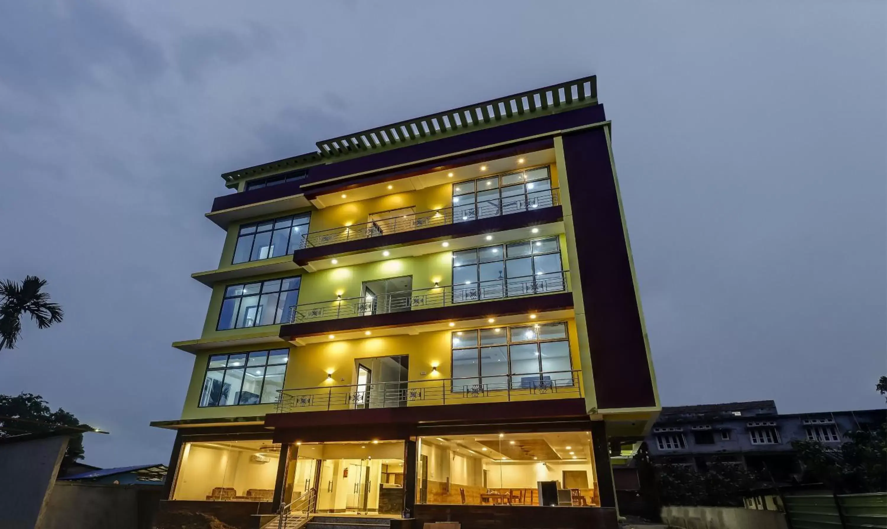 Property building in Treebo Hotel Mobi VIP Airport Property building in Treebo Hotel Mobi VIP Airport