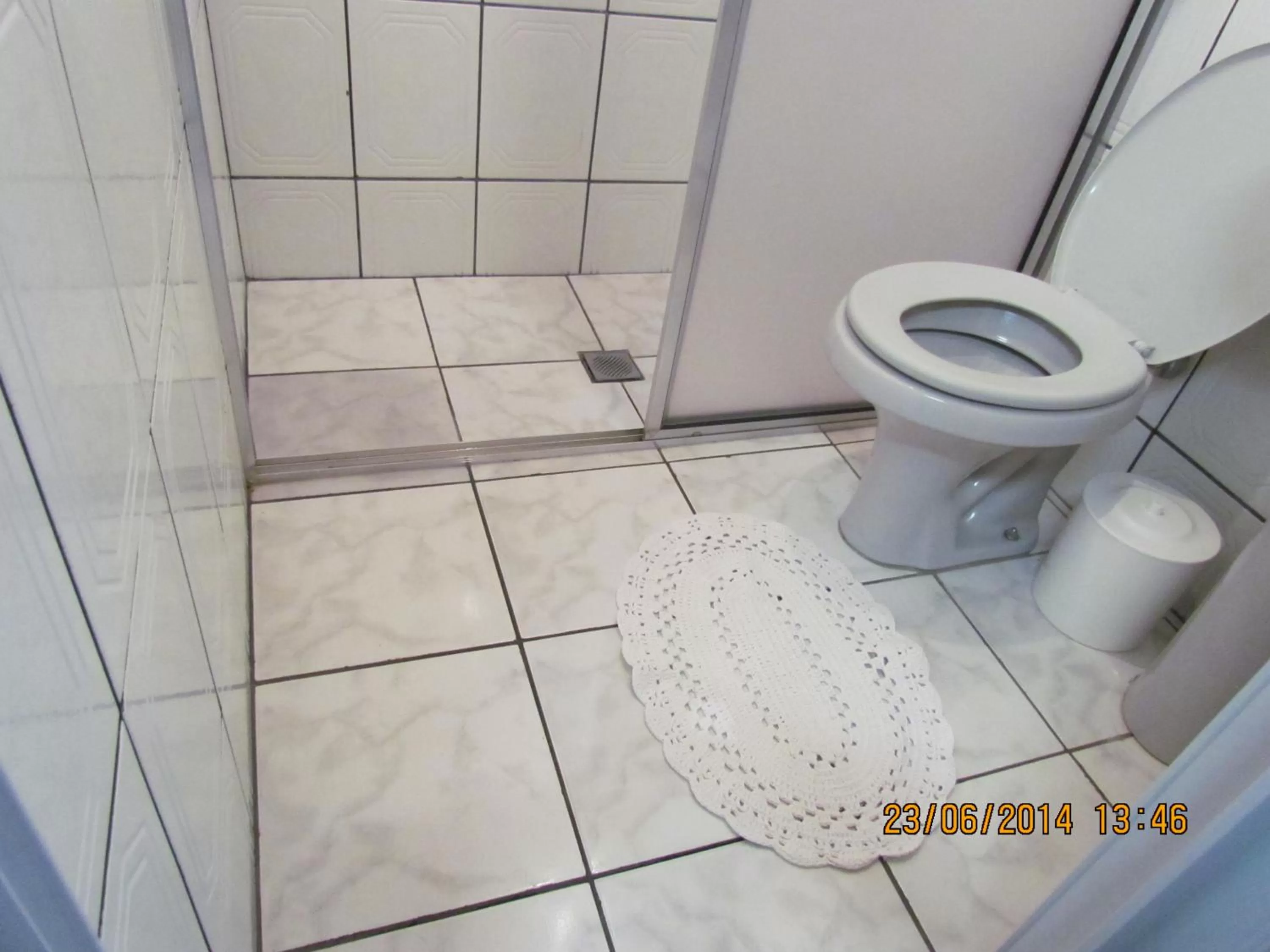 Bathroom in Pousada Alvorada Brotas - e agendamento das atividades turísticas