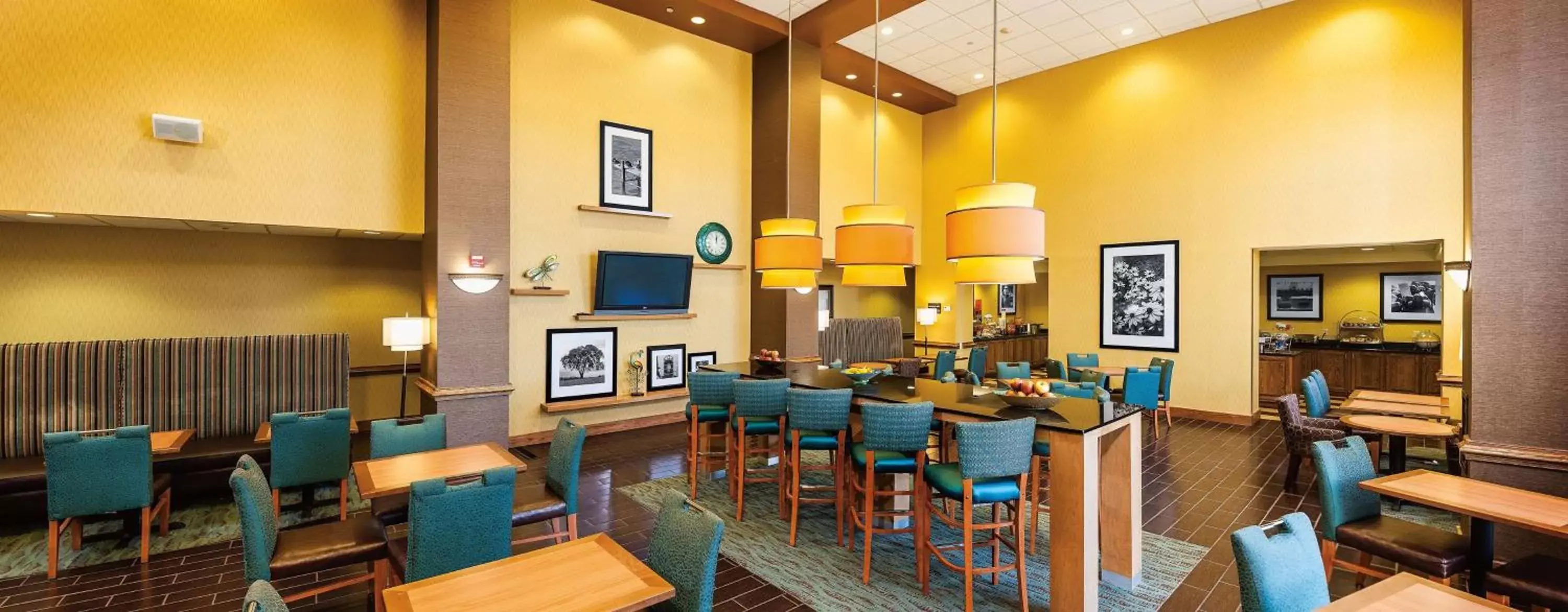 Lobby or reception in Hampton Inn & Suites Chesapeake-Square Mall Lobby or reception in Hampton Inn & Suites Chesapeake-Square Mall