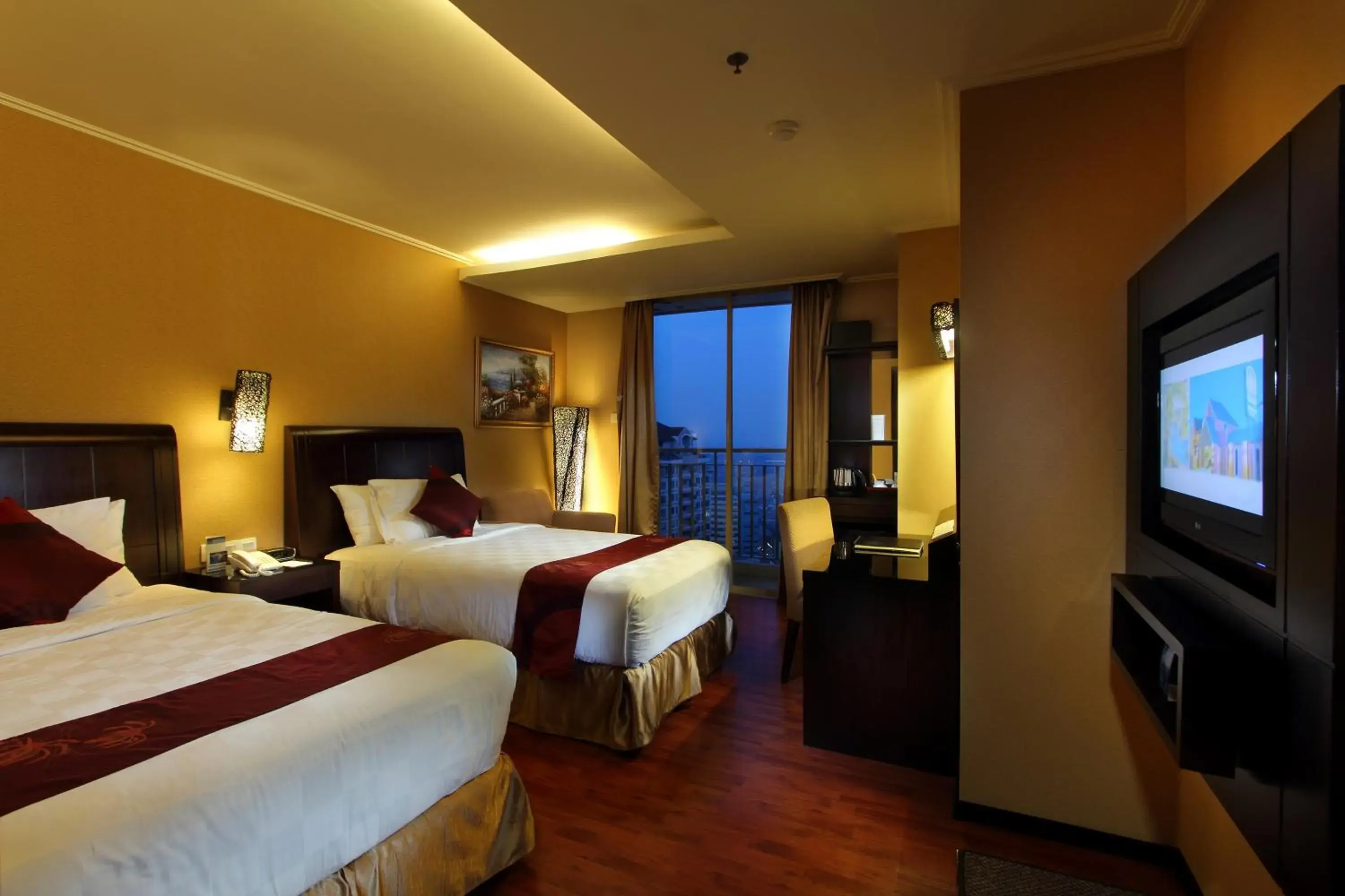 Bed in Best Western Mangga Dua Hotel And Residence