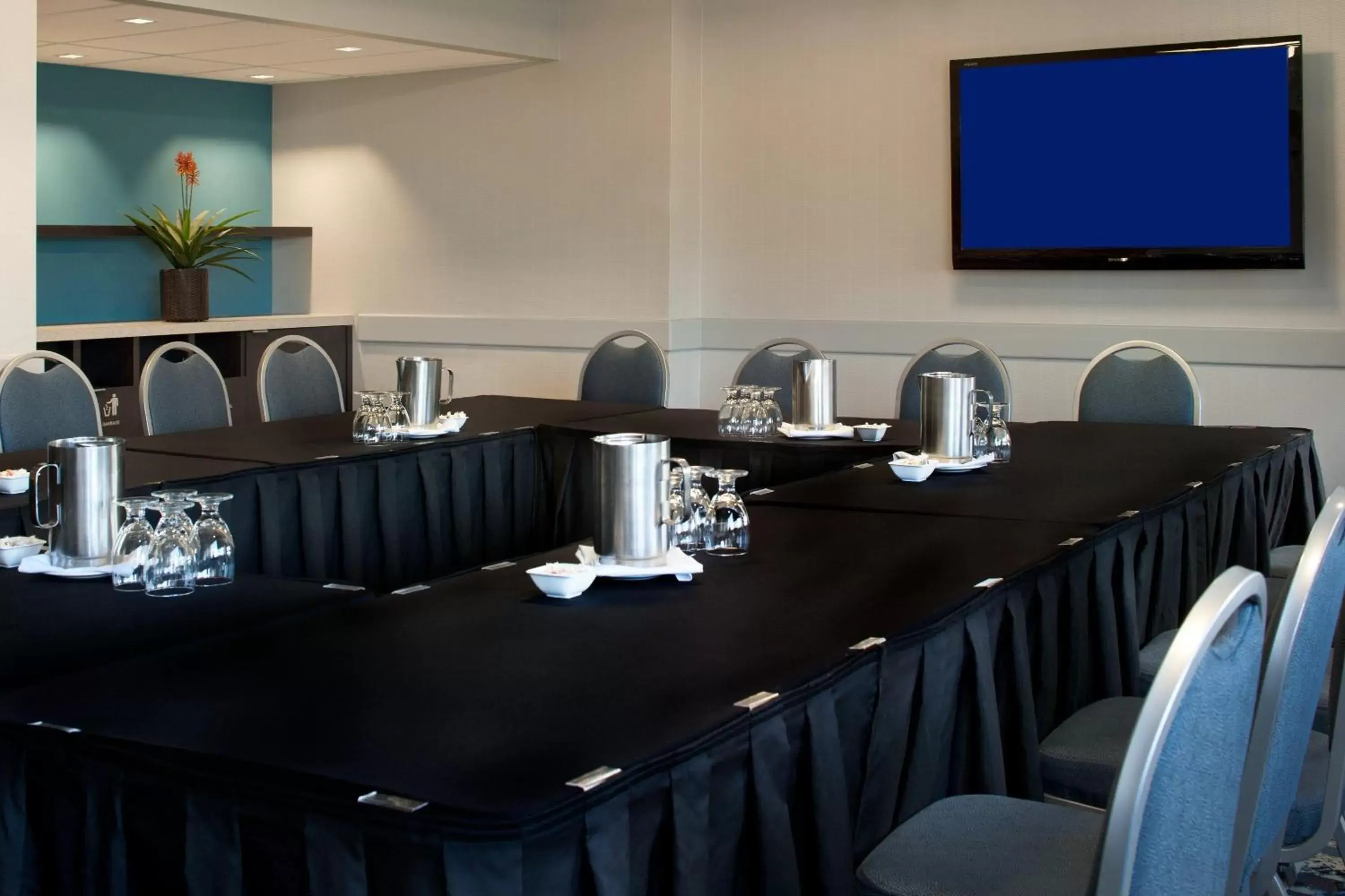 Meeting/conference room in Delta Hotels by Marriott Edmonton South Conference Centre