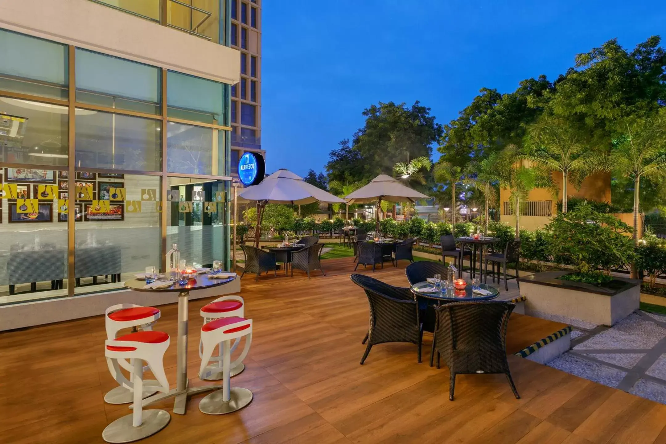 Patio, Restaurant/Places to Eat in Novotel Ahmedabad