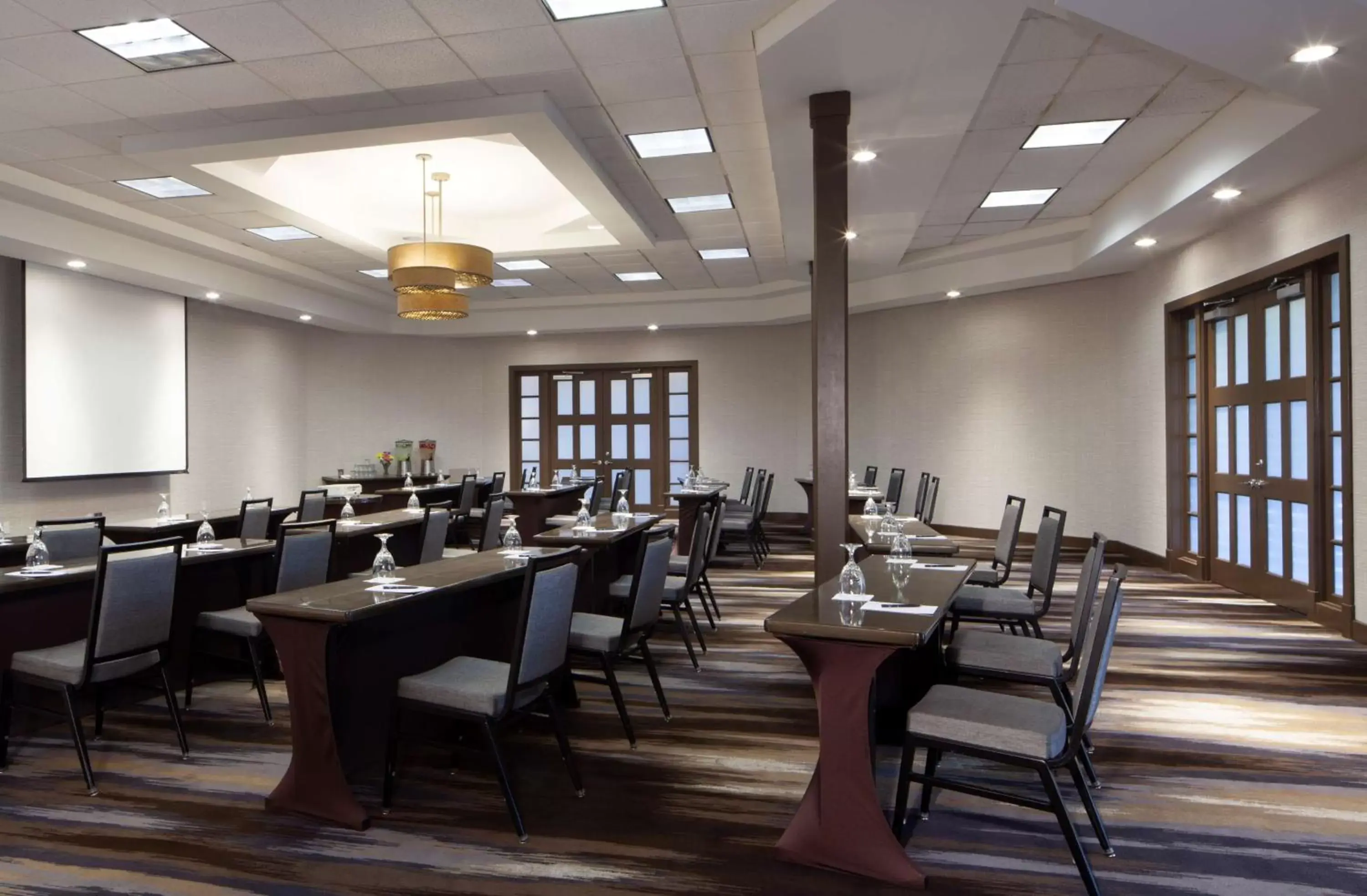 Meeting/conference room, Restaurant/Places to Eat in Hilton Tampa Airport Westshore