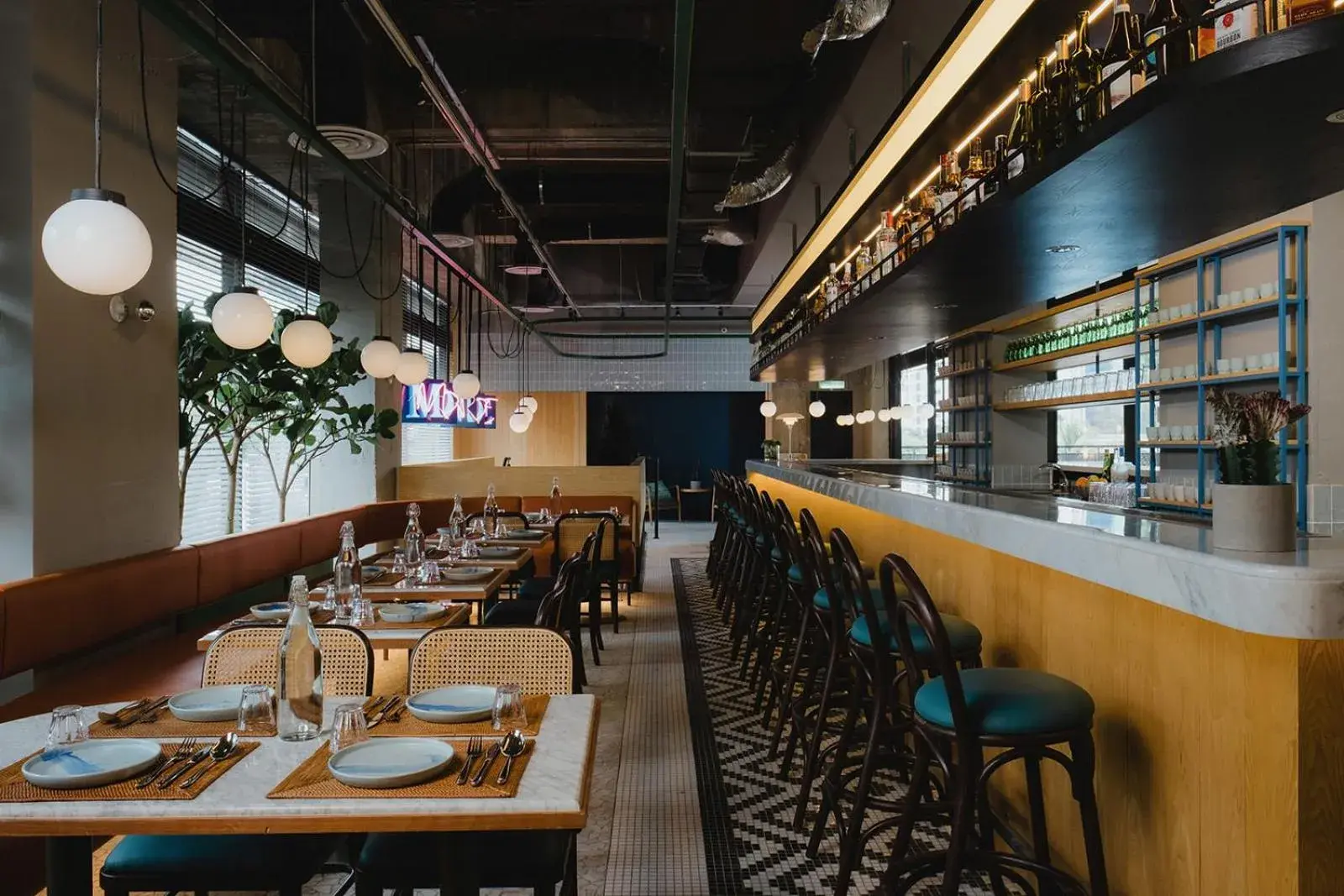 Restaurant/places to eat in KLoe Hotel Restaurant/places to eat in KLoe Hotel