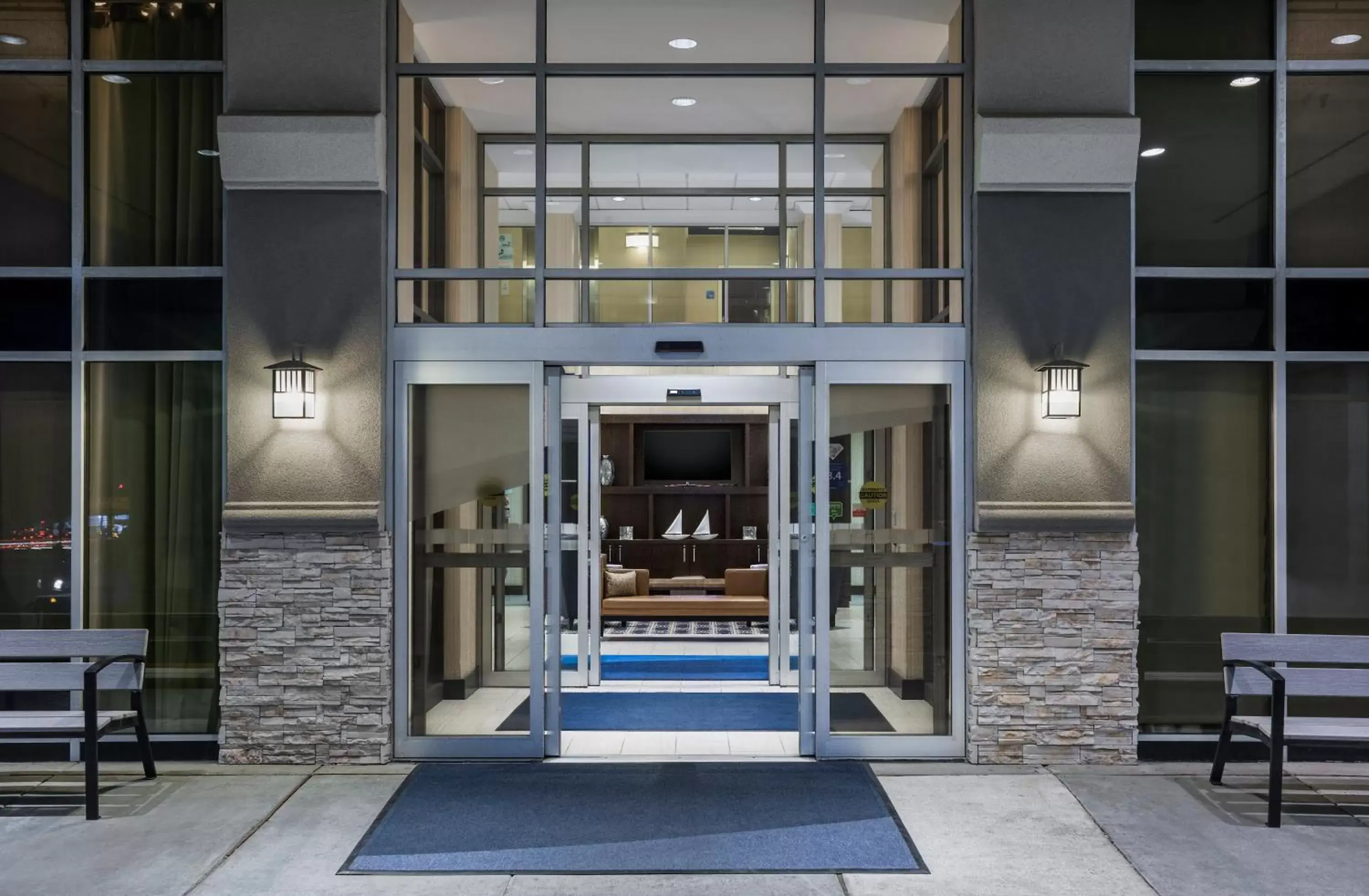 Property building in Holiday Inn Express & Suites Laurel Lakes by IHG Property building in Holiday Inn Express & Suites Laurel Lakes by IHG