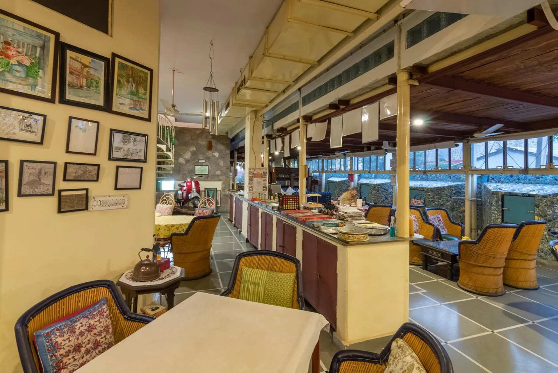 Restaurant/places to eat in Jaipur Inn