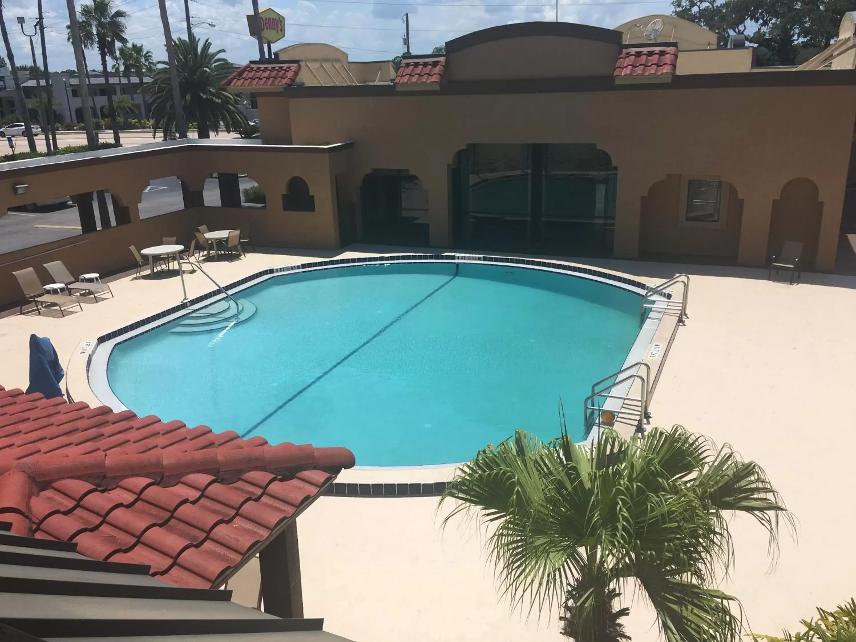 Property building, Swimming Pool in Days Inn by Wyndham St Augustine/Historic Downtown