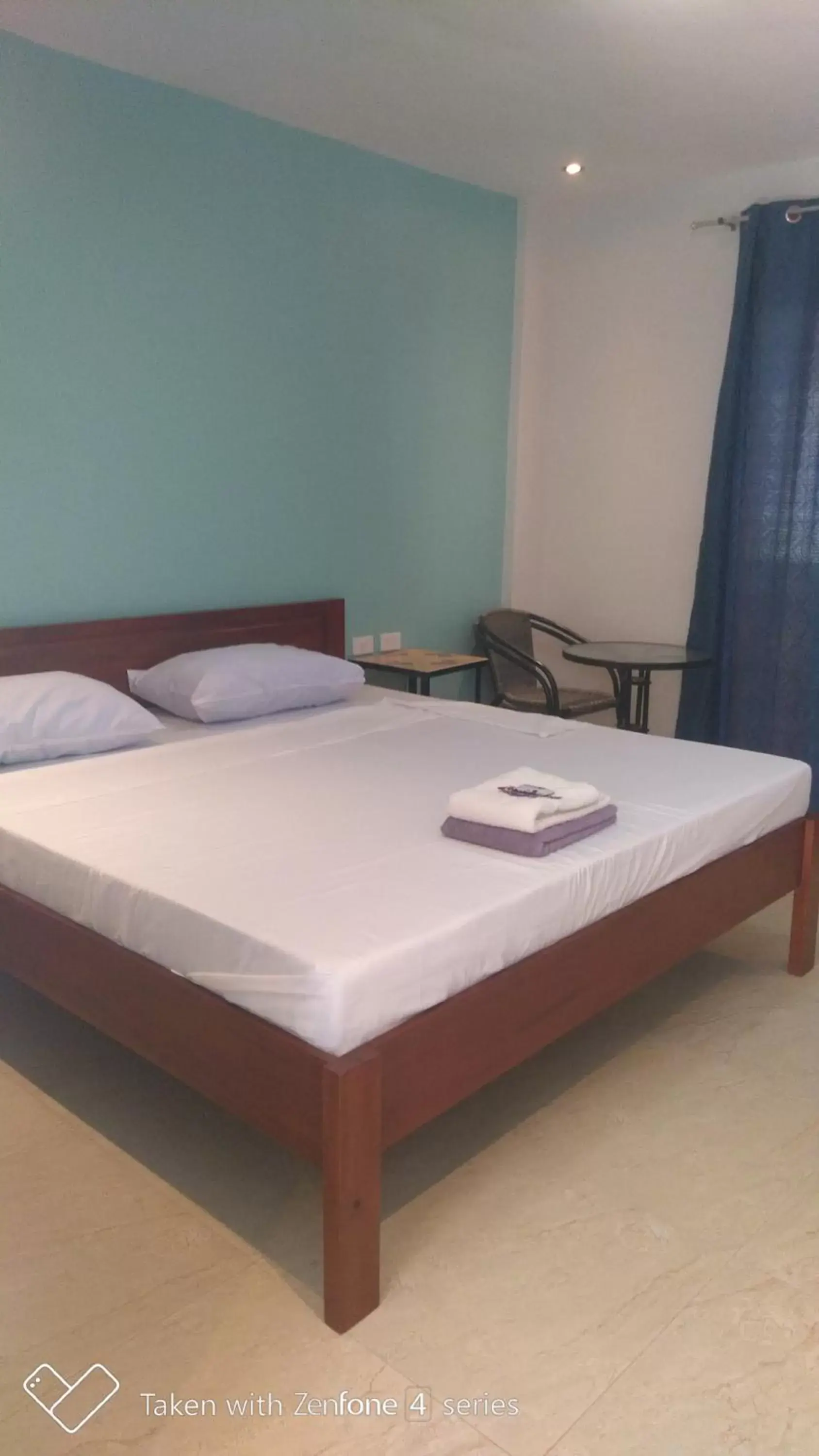 King Room with Balcony - single occupancy in D & B BLUESTAR BEACH RESORT King Room with Balcony - single occupancy in D & B BLUESTAR BEACH RESORT