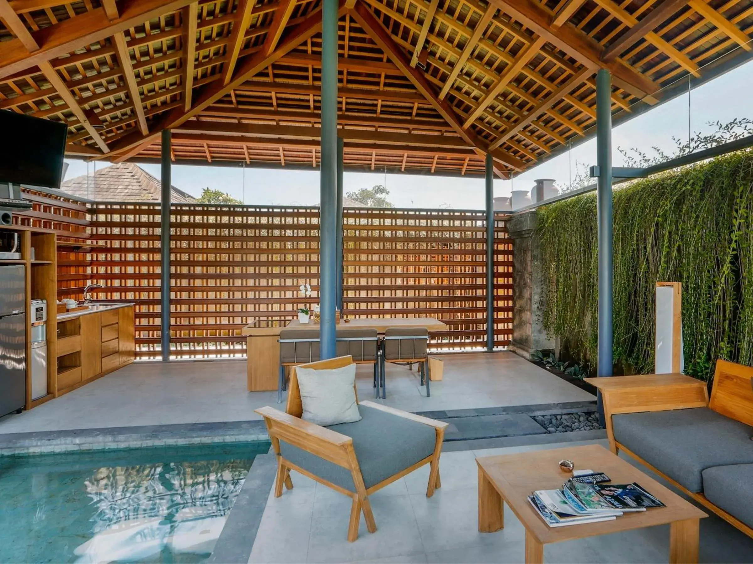 Living room, Swimming Pool in The Santai by LifestyleRetreats