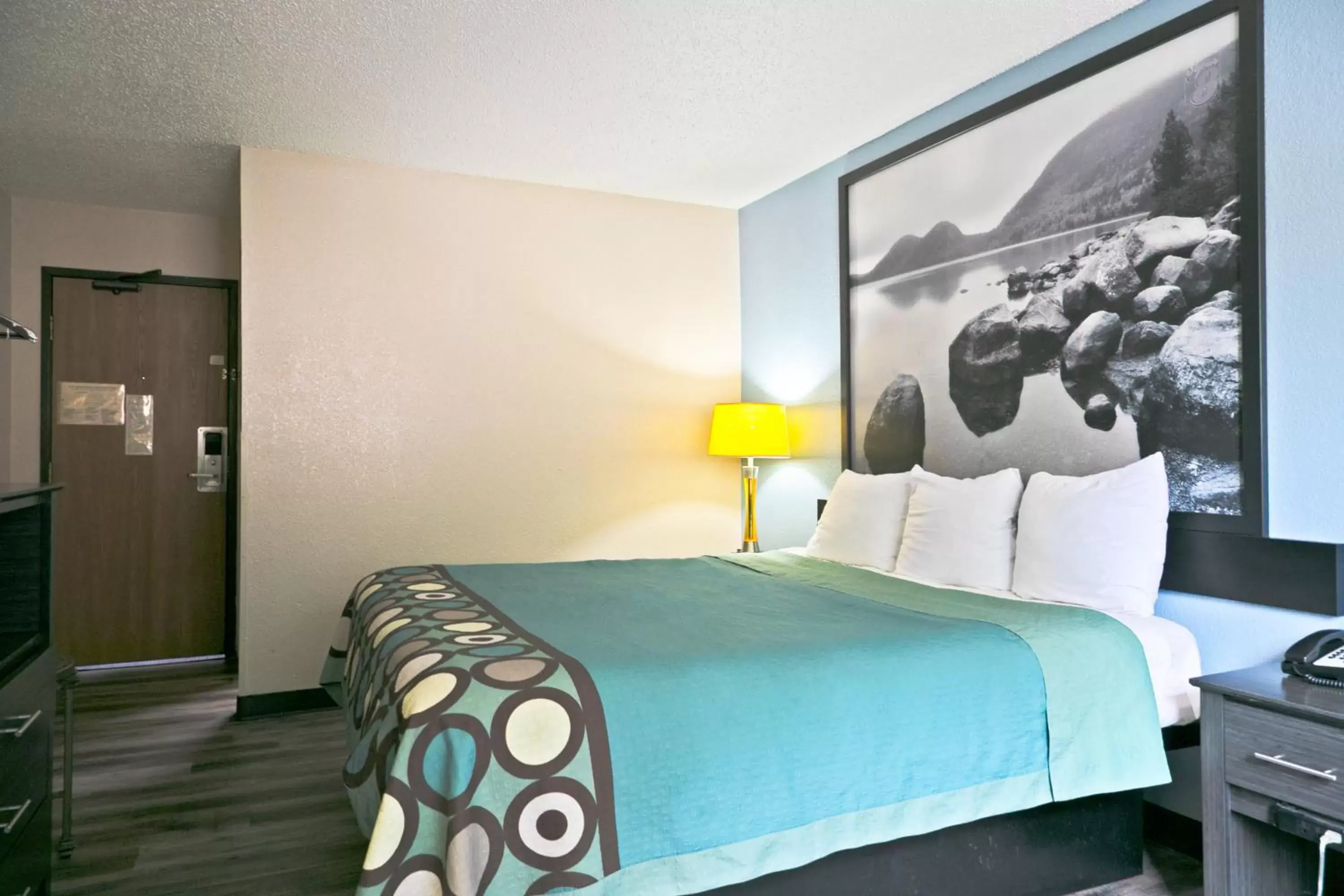 Queen Room - Disability Access - Non-Smoking in Super 8 by Wyndham Augusta/Ft Gordon Area Queen Room - Disability Access - Non-Smoking in Super 8 by Wyndham Augusta/Ft Gordon Area