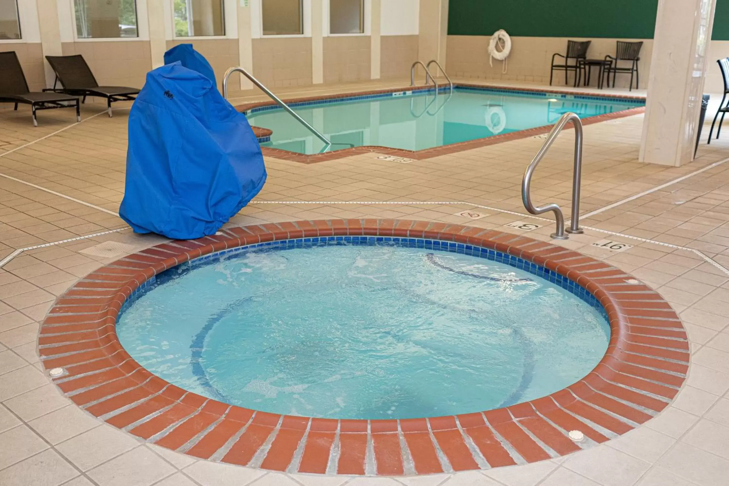 Swimming Pool in Holiday Inn Effingham, an IHG Hotel