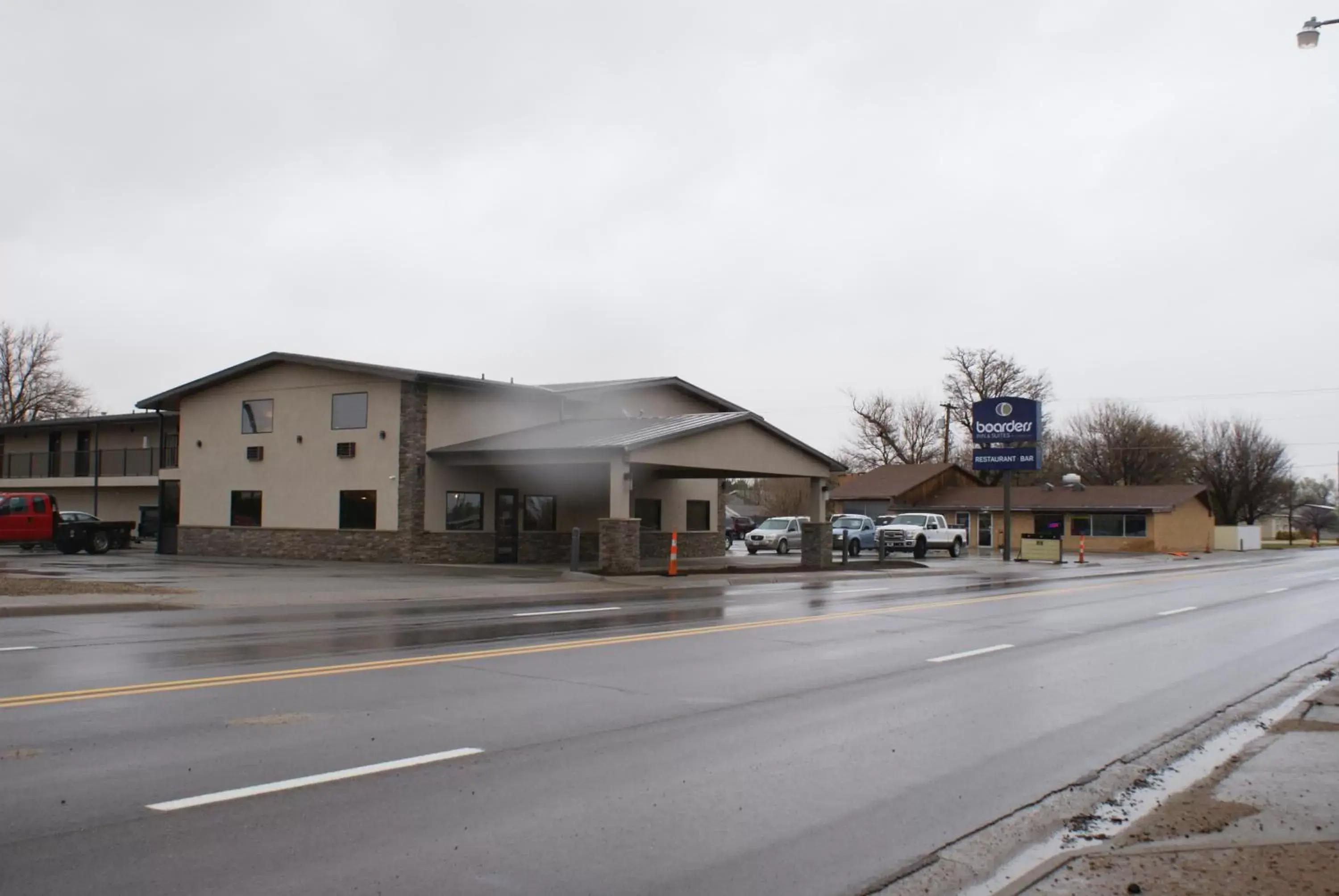 Facade/entrance in Boarders Inn & Suites by Cobblestone Hotels - Syracuse Facade/entrance in Boarders Inn & Suites by Cobblestone Hotels - Syracuse
