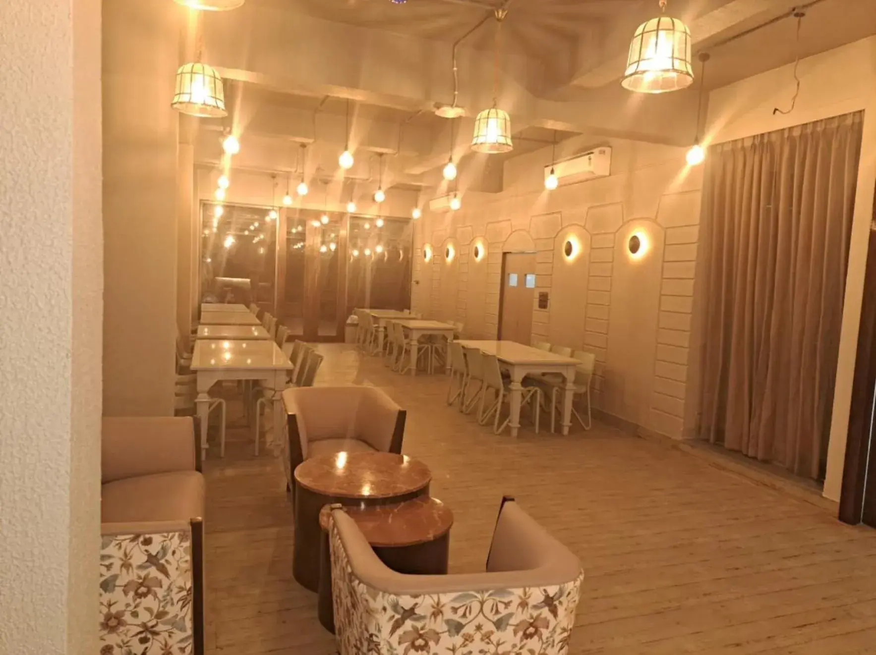 Restaurant/places to eat in Sai Celebrations Inn Shirdi Restaurant/places to eat in Sai Celebrations Inn Shirdi