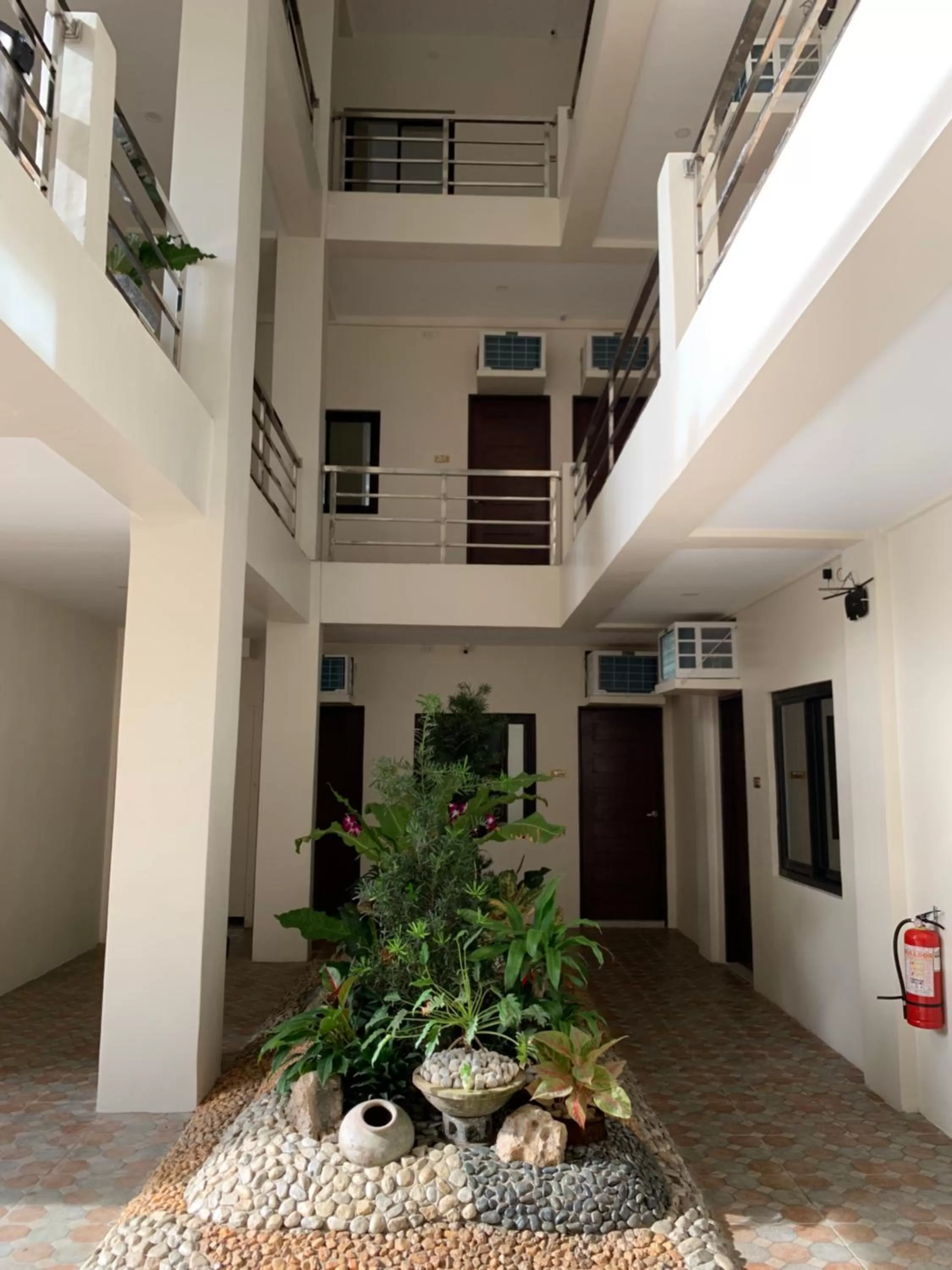 Property building in Rustic Crown Hotel