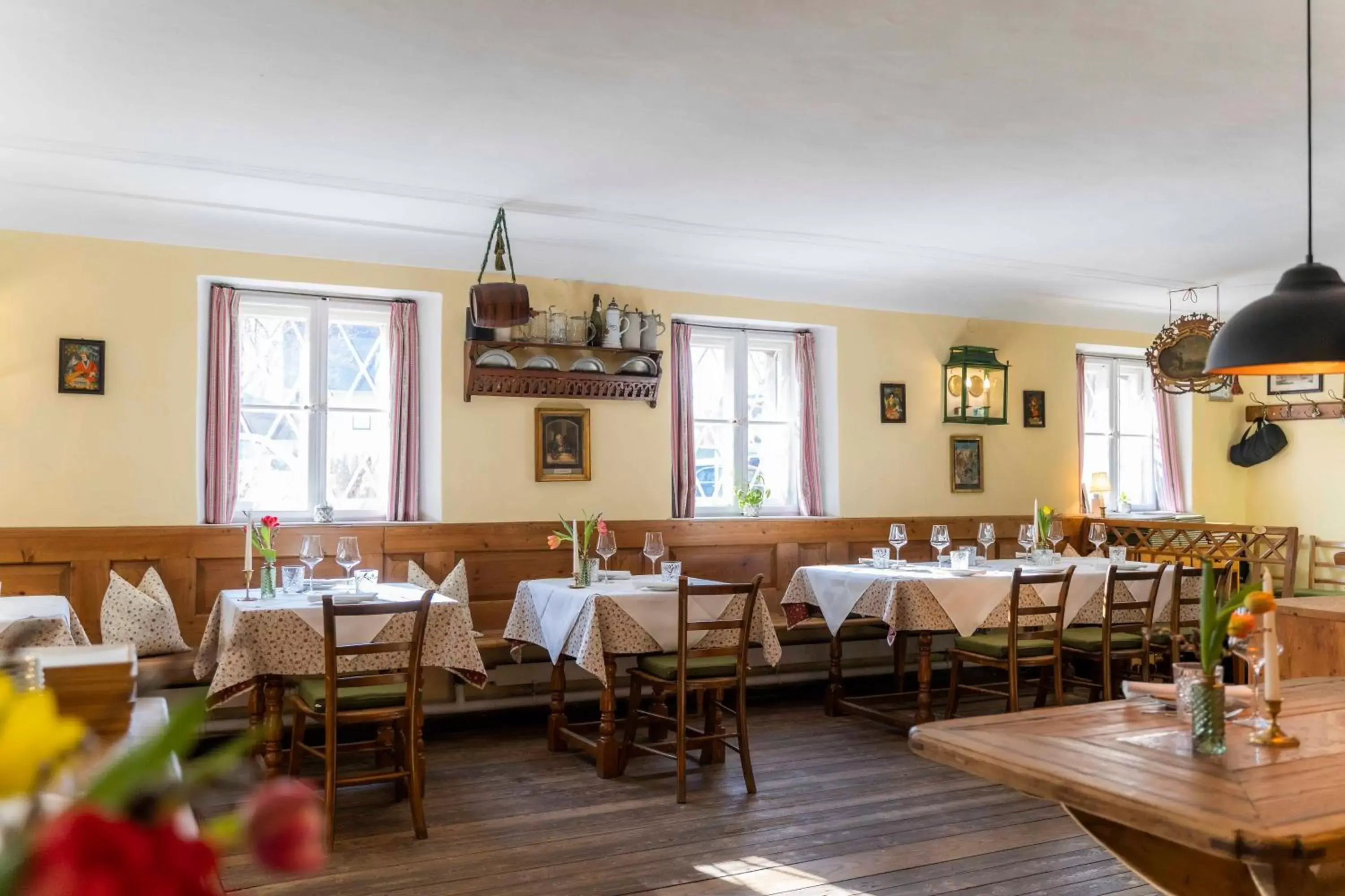 Restaurant/Places to Eat in Schlosswirt zu Anif - Hotel und Restaurant