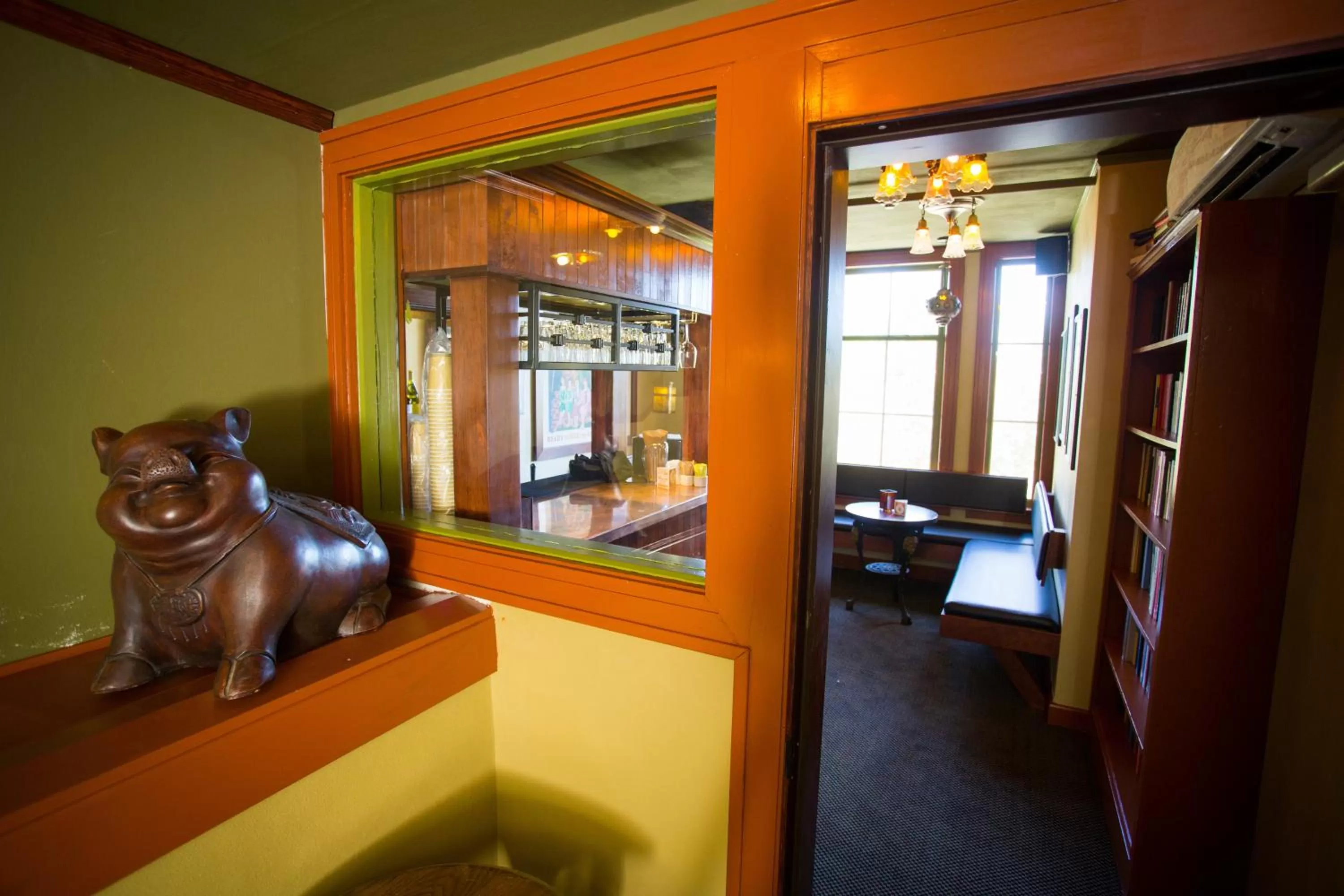 Alcoholic drinks in McMenamins Anderson School