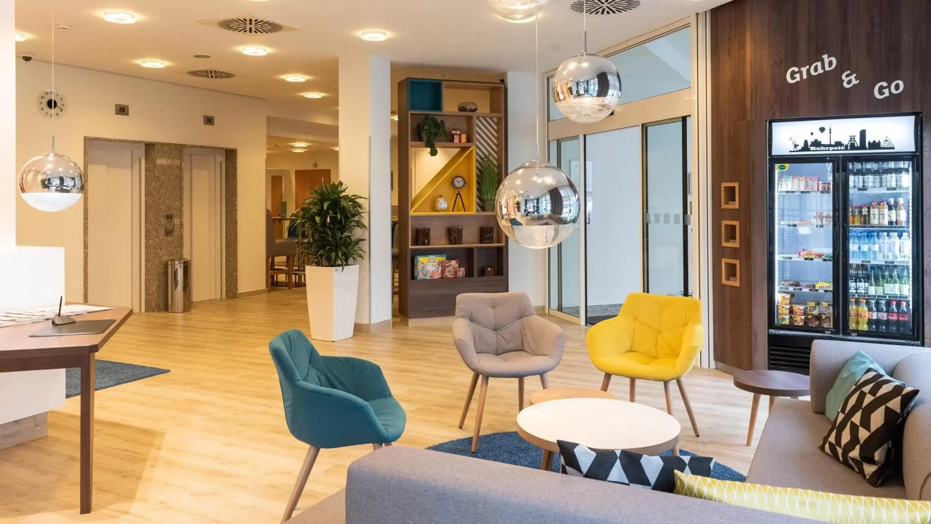 Property building in Holiday Inn Essen City Centre, an IHG Hotel Property building in Holiday Inn Essen City Centre, an IHG Hotel