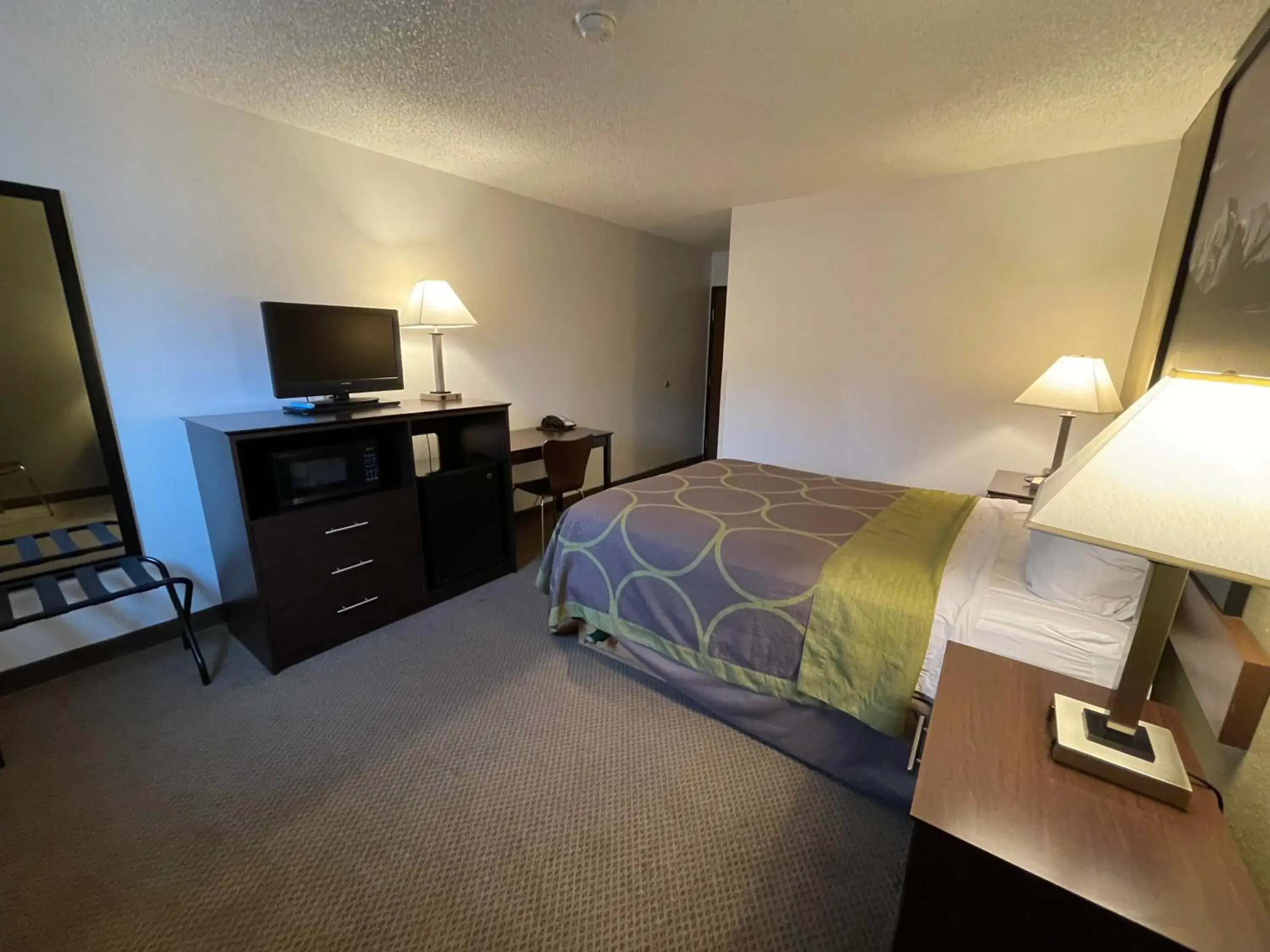 Bed in Studio 1 Hotel & Extended Stay - Missoula