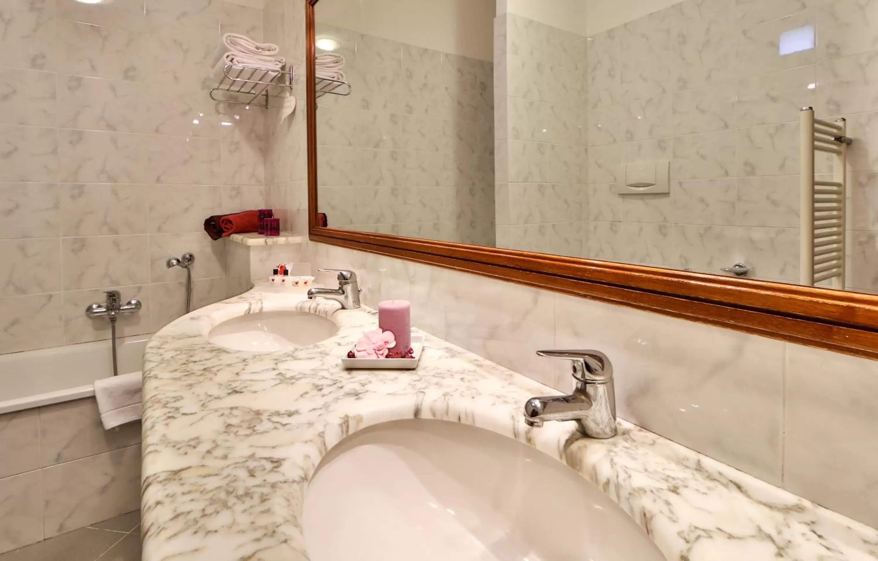 Bathroom in Best Western Hotel Metropoli