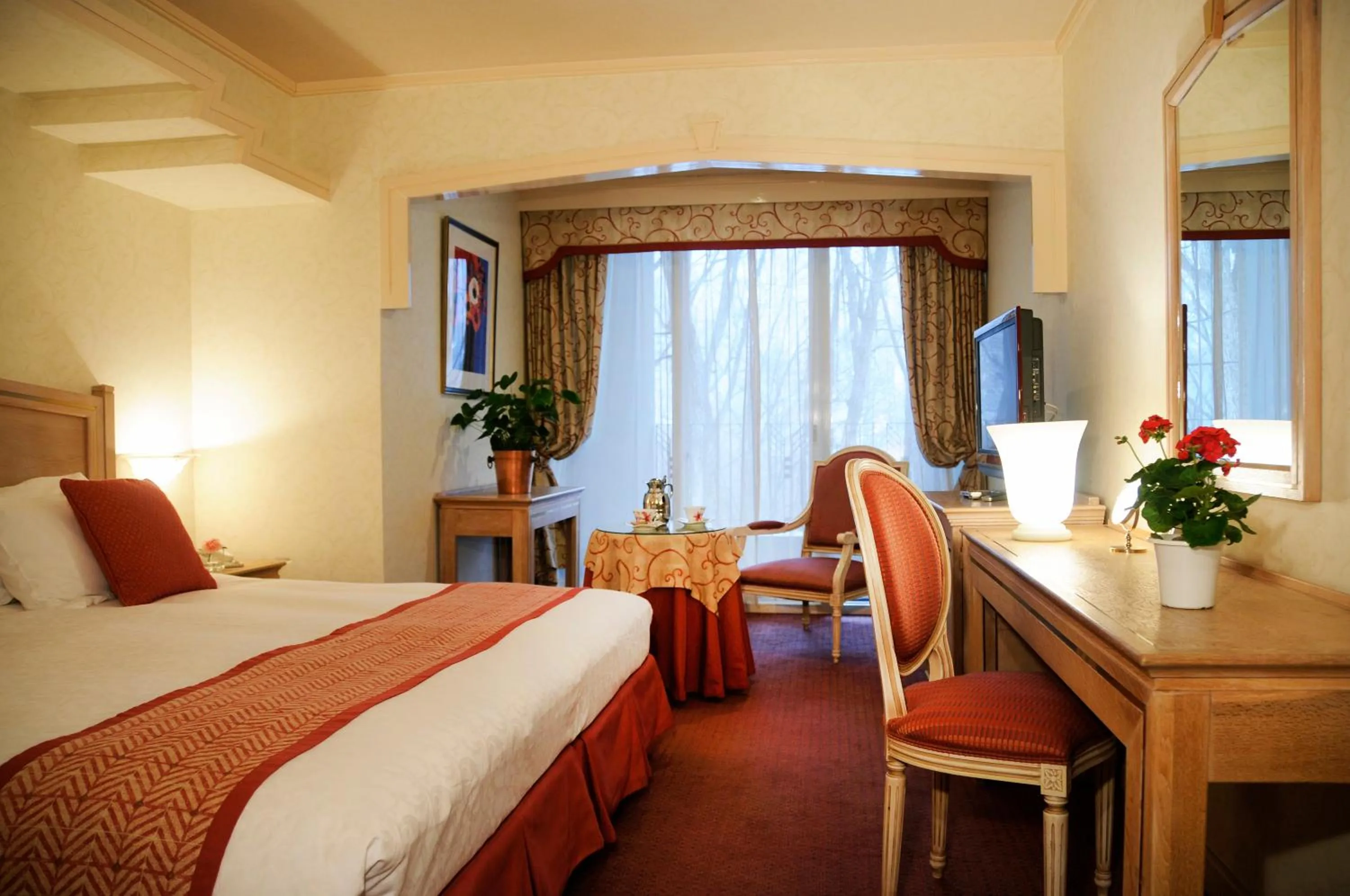 Standard Double or Twin Room with Garden View - single occupancy in Hotel La Neige