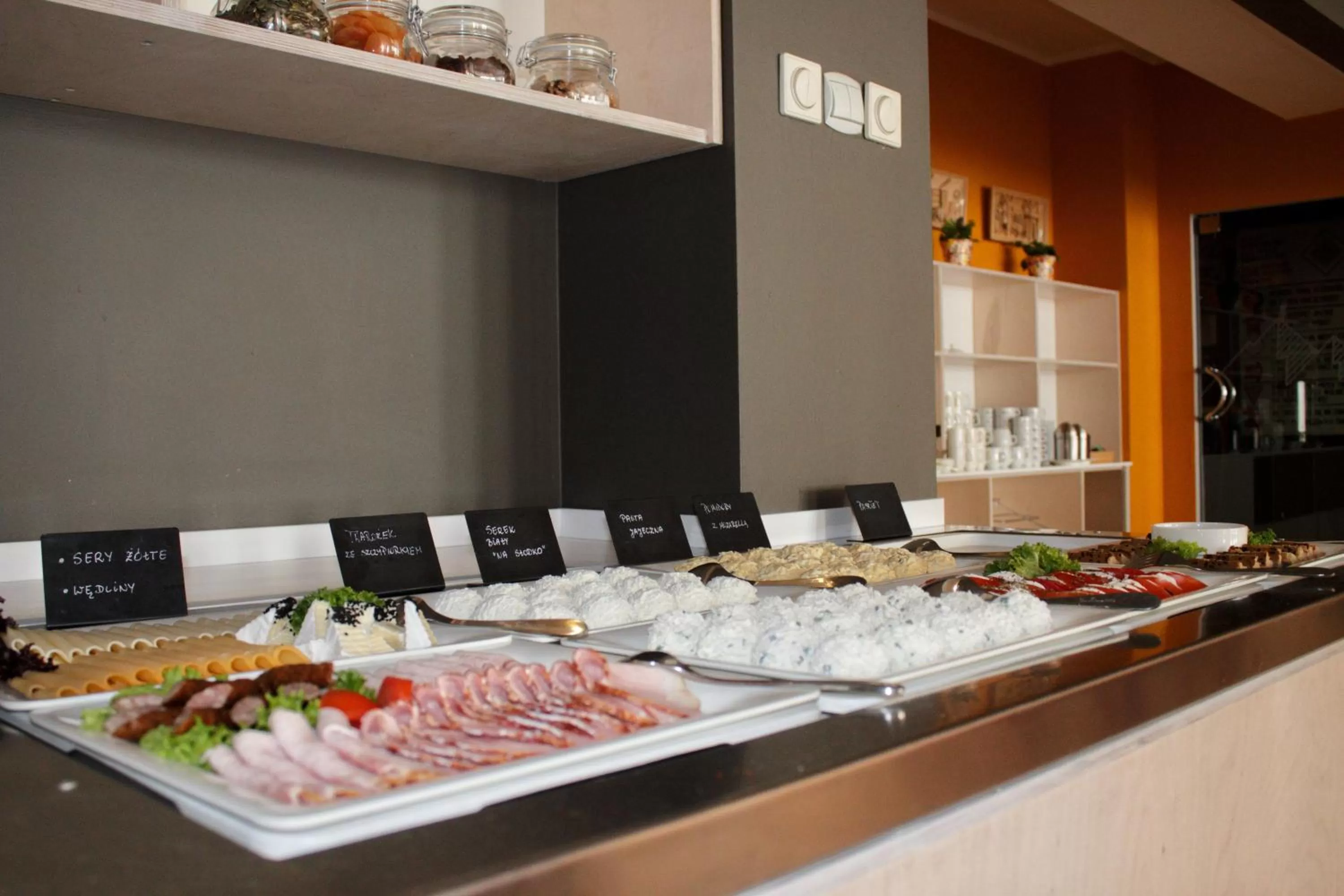 Breakfast in Gronie Ski & Bike