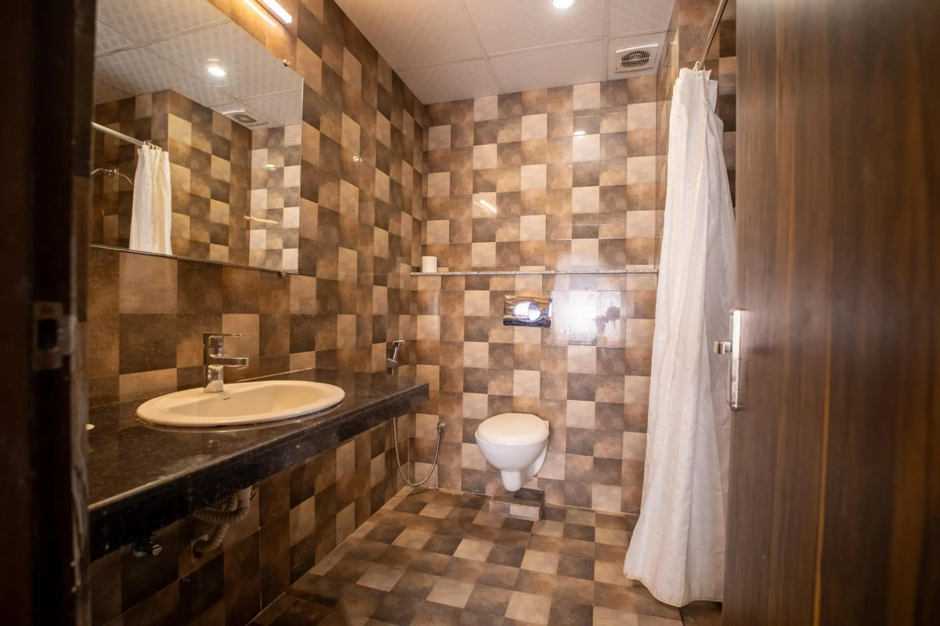 Bathroom in Hotel Laxmi Niwas