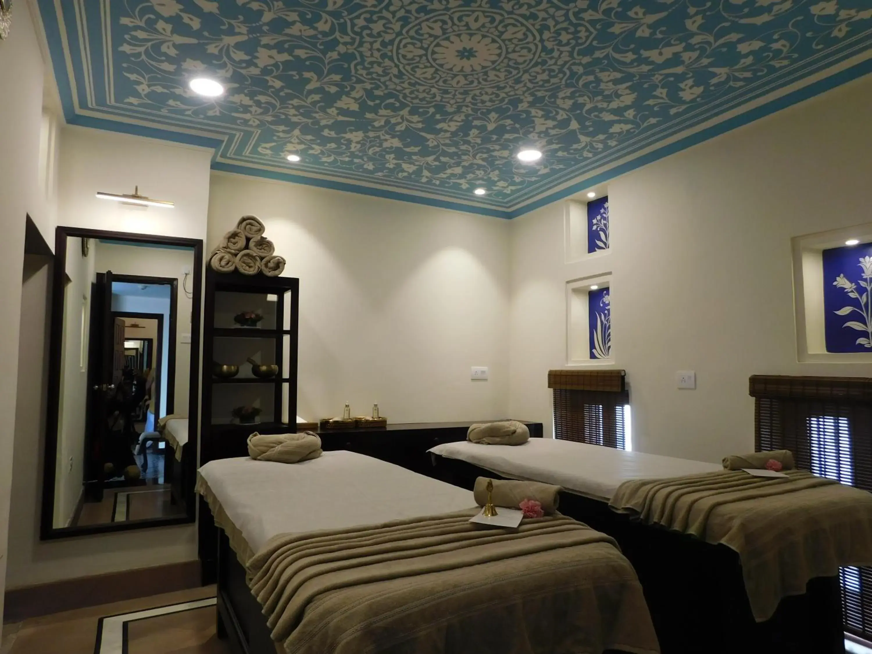 Spa and wellness centre/facilities in BrijRama Palace, Varanasi by the Ganges
