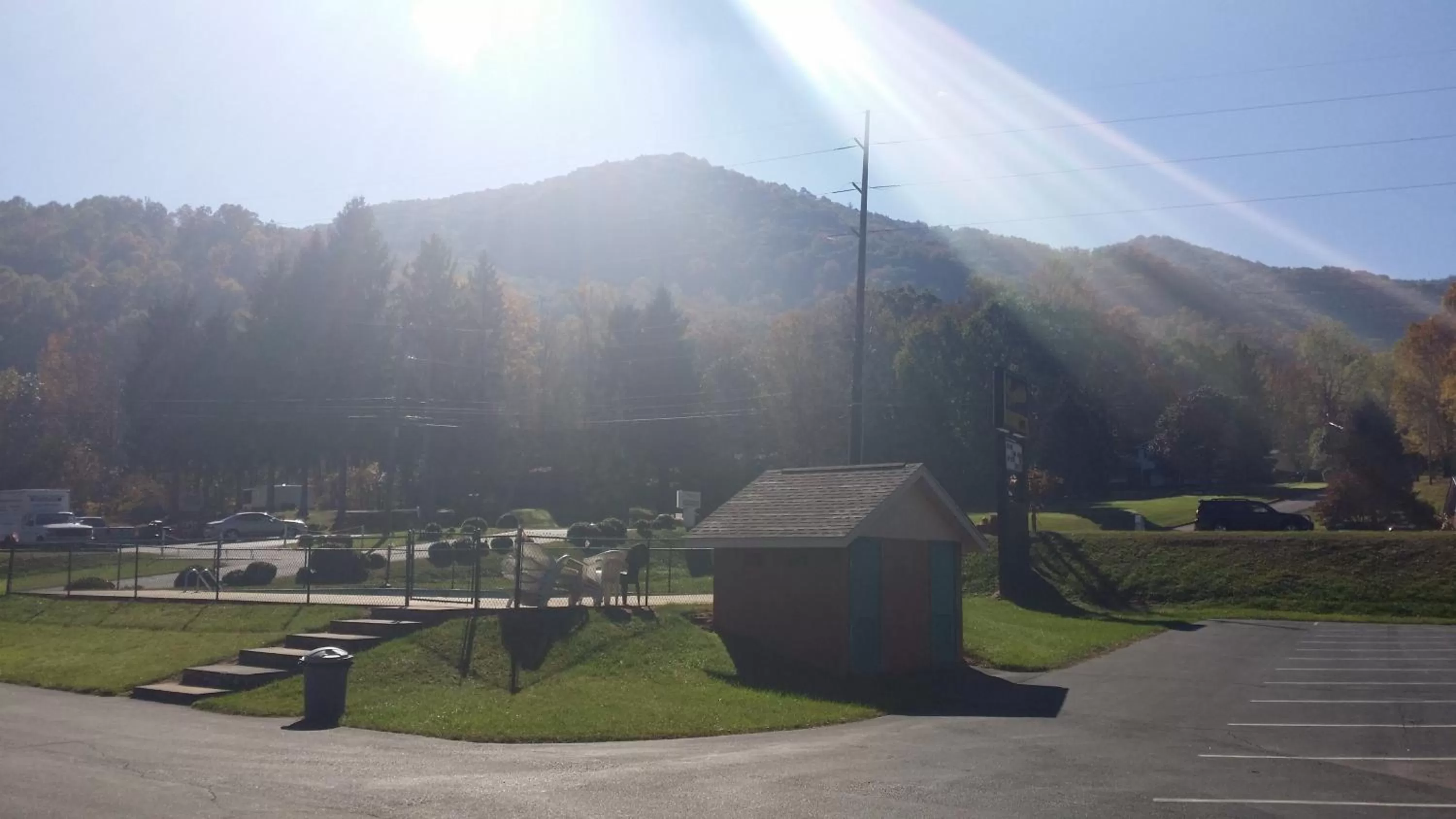 Facade/entrance in Scottish Inn Maggie Valley