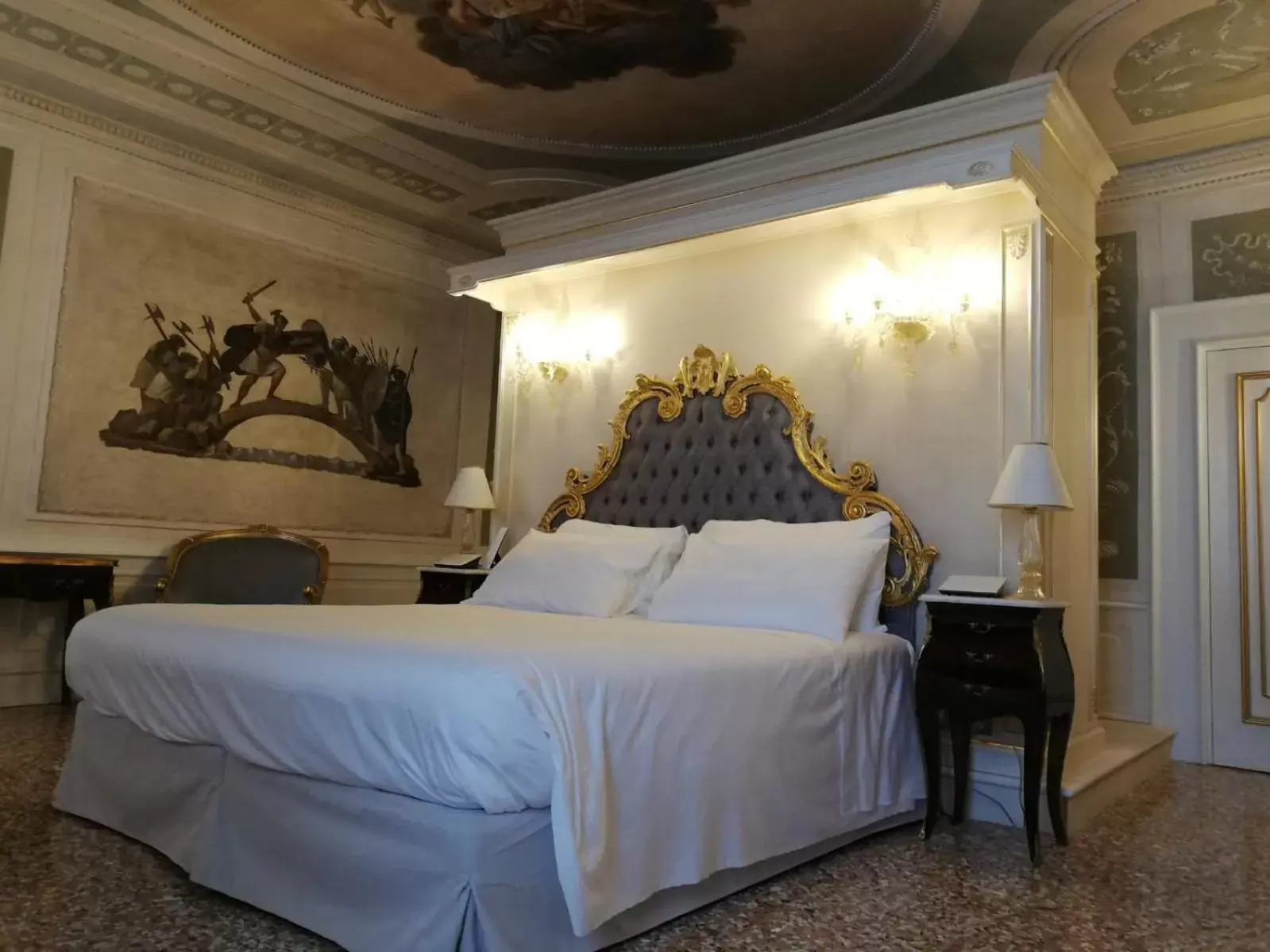 Bedroom, Bed in Ca' Bonfadini Historic Experience