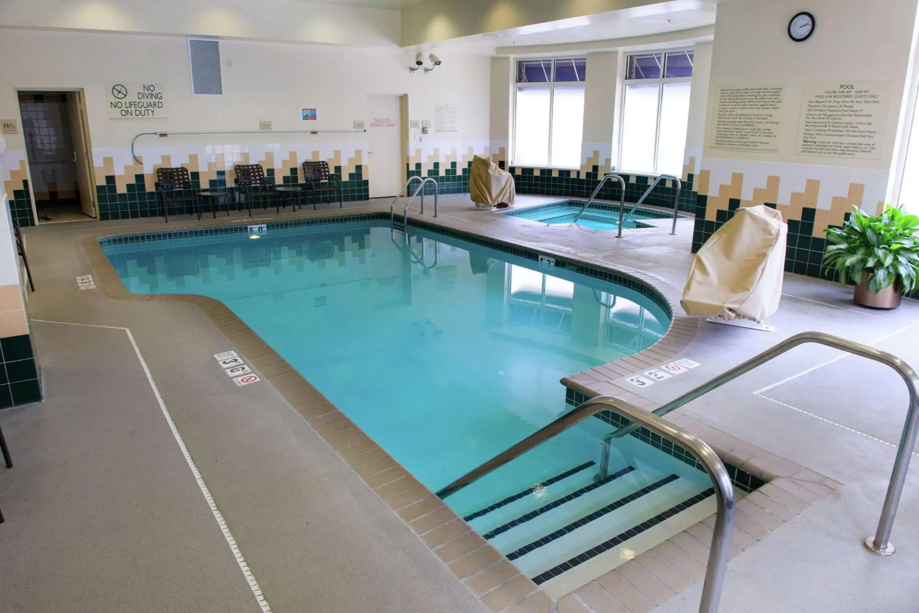 Swimming Pool in Hilton Garden Inn Rochester Downtown