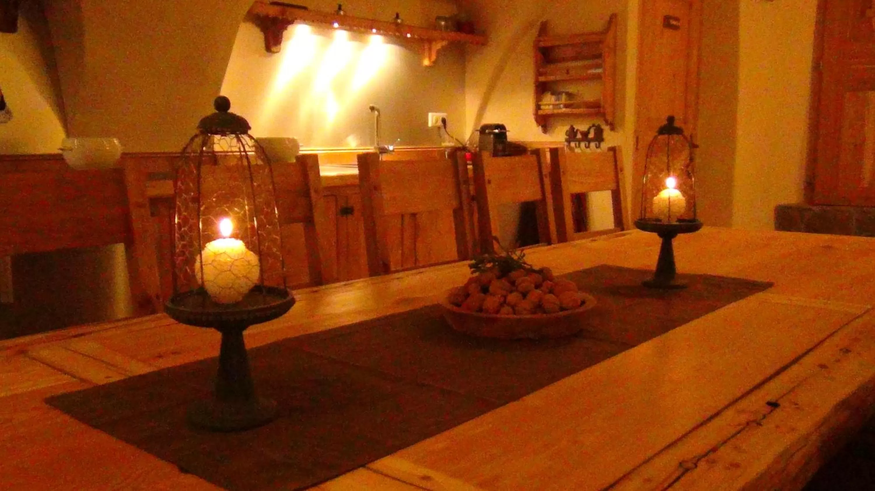 Restaurant/places to eat in Le Bacchu Ber