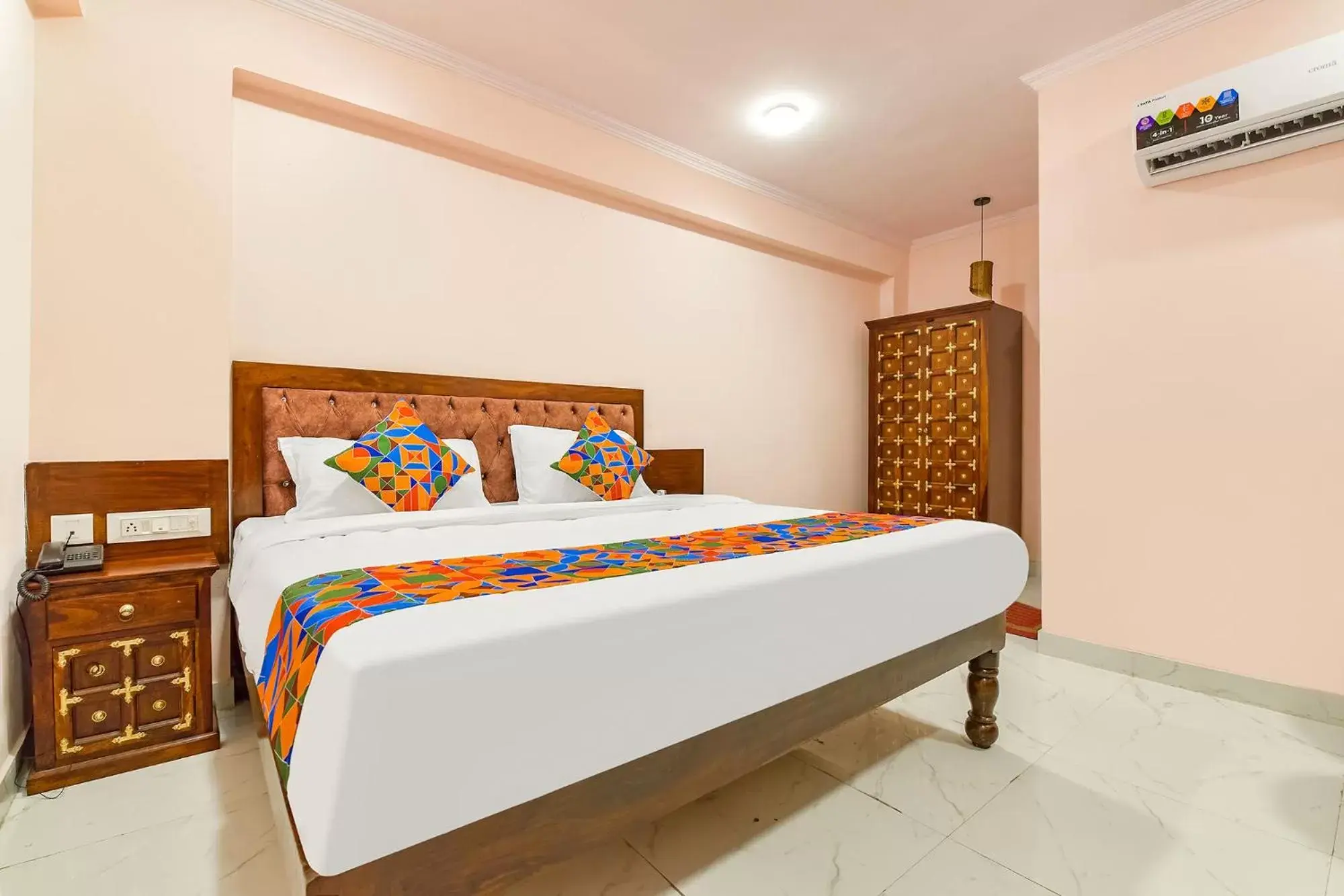 Deluxe Room - single occupancy in FabHotel JBS Heritage Deluxe Room - single occupancy in FabHotel JBS Heritage