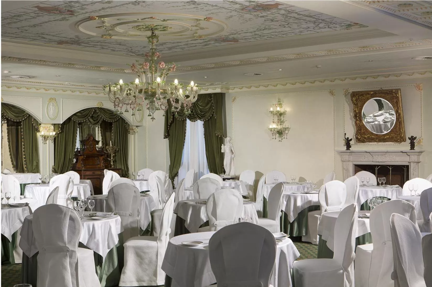 Banquet/Function facilities in Grand Hotel Vanvitelli