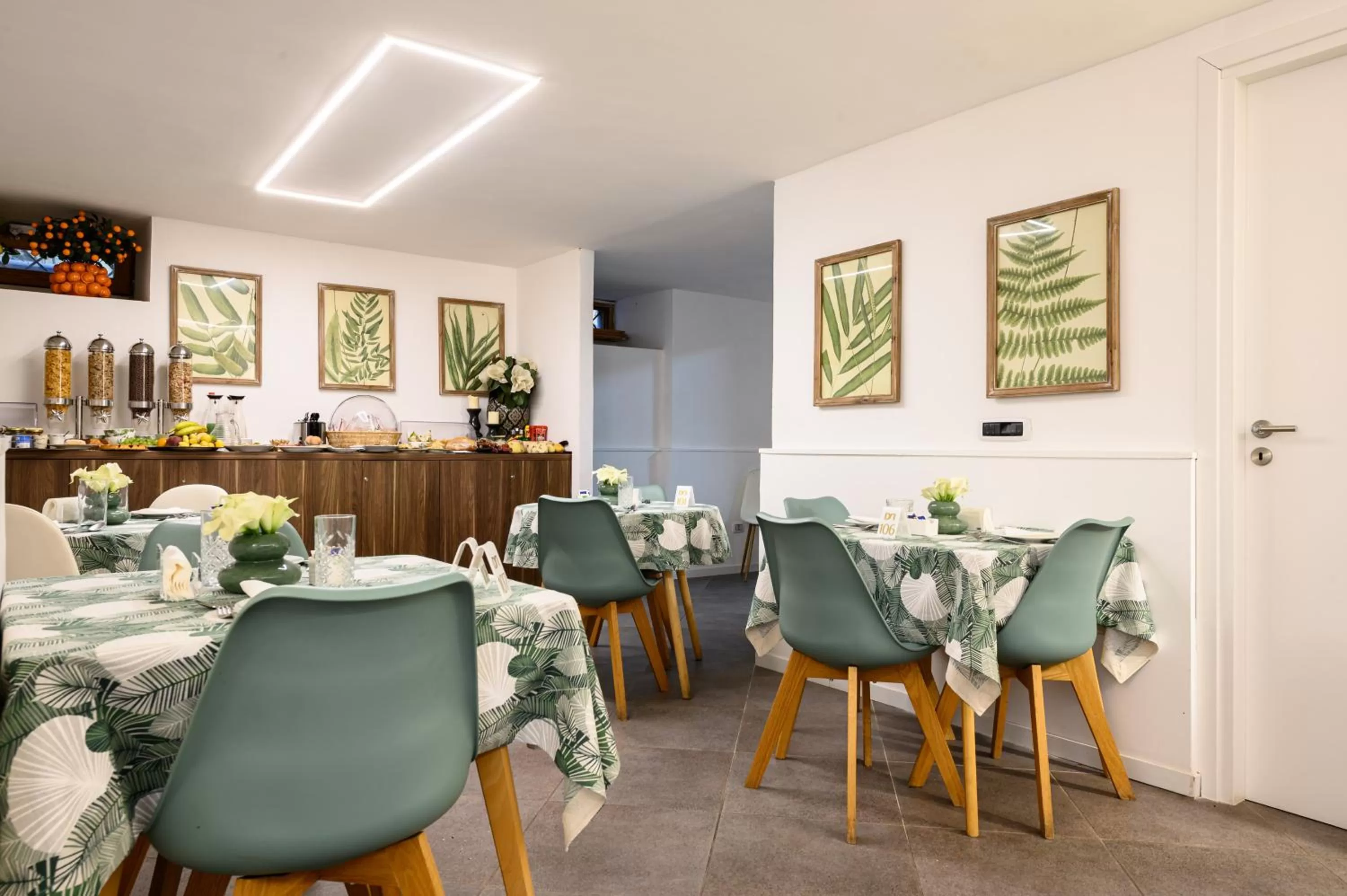 Breakfast in Dream House Pompei