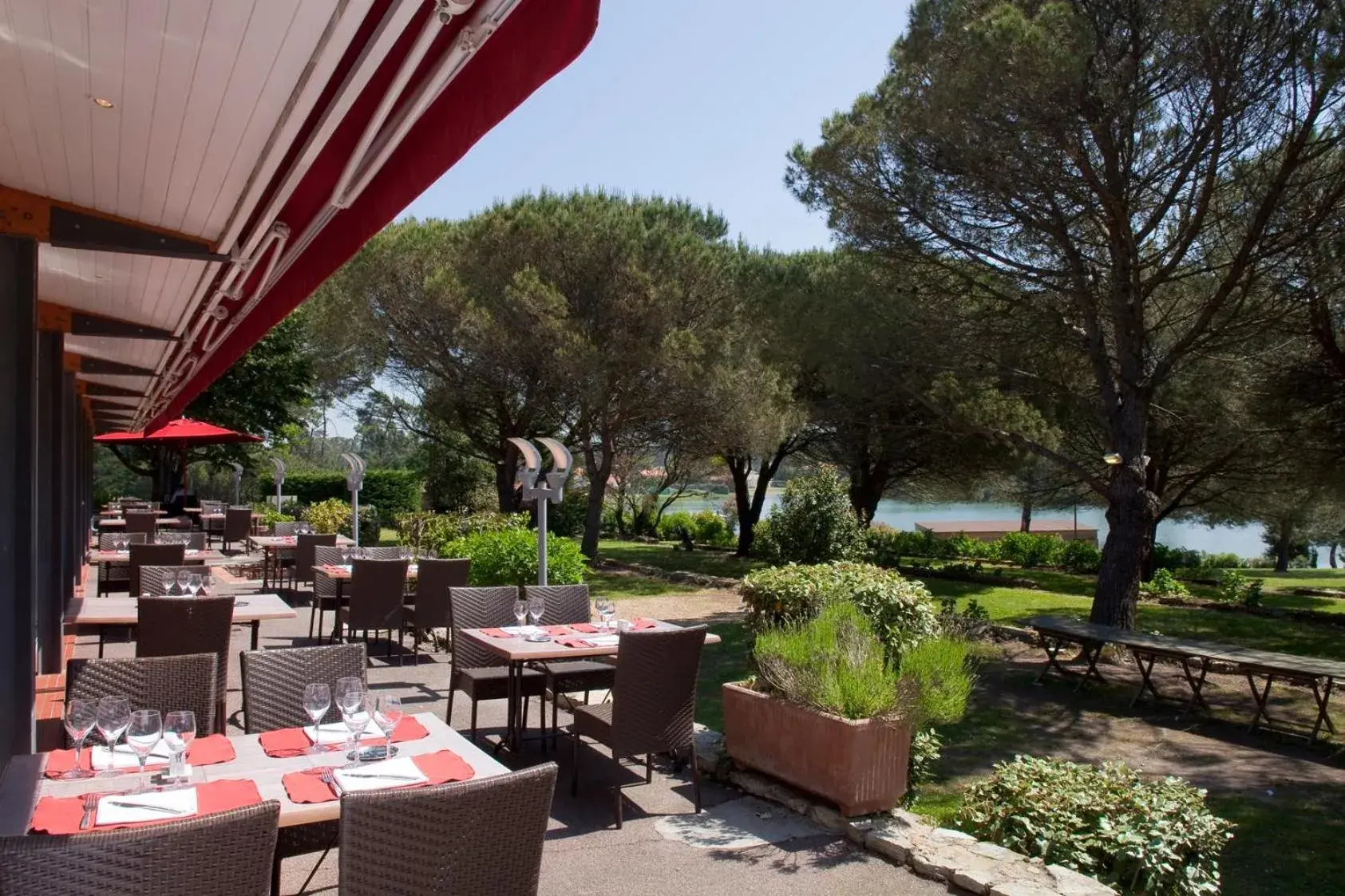 Patio, Restaurant/Places to Eat in Hotel de Chiberta et du Golf