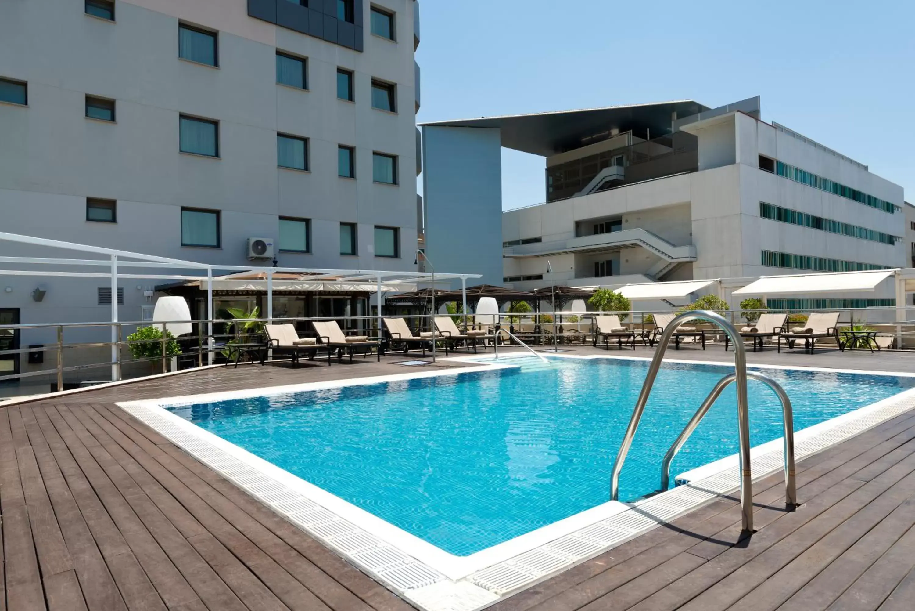 Swimming Pool in Hotel Sevilla Center