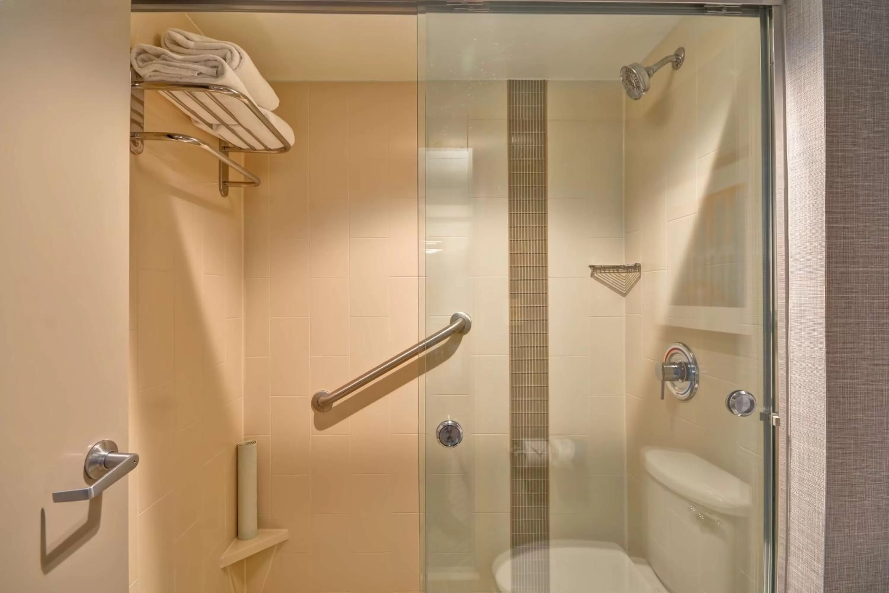 Bathroom in Hyatt Place Baton Rouge/I-10