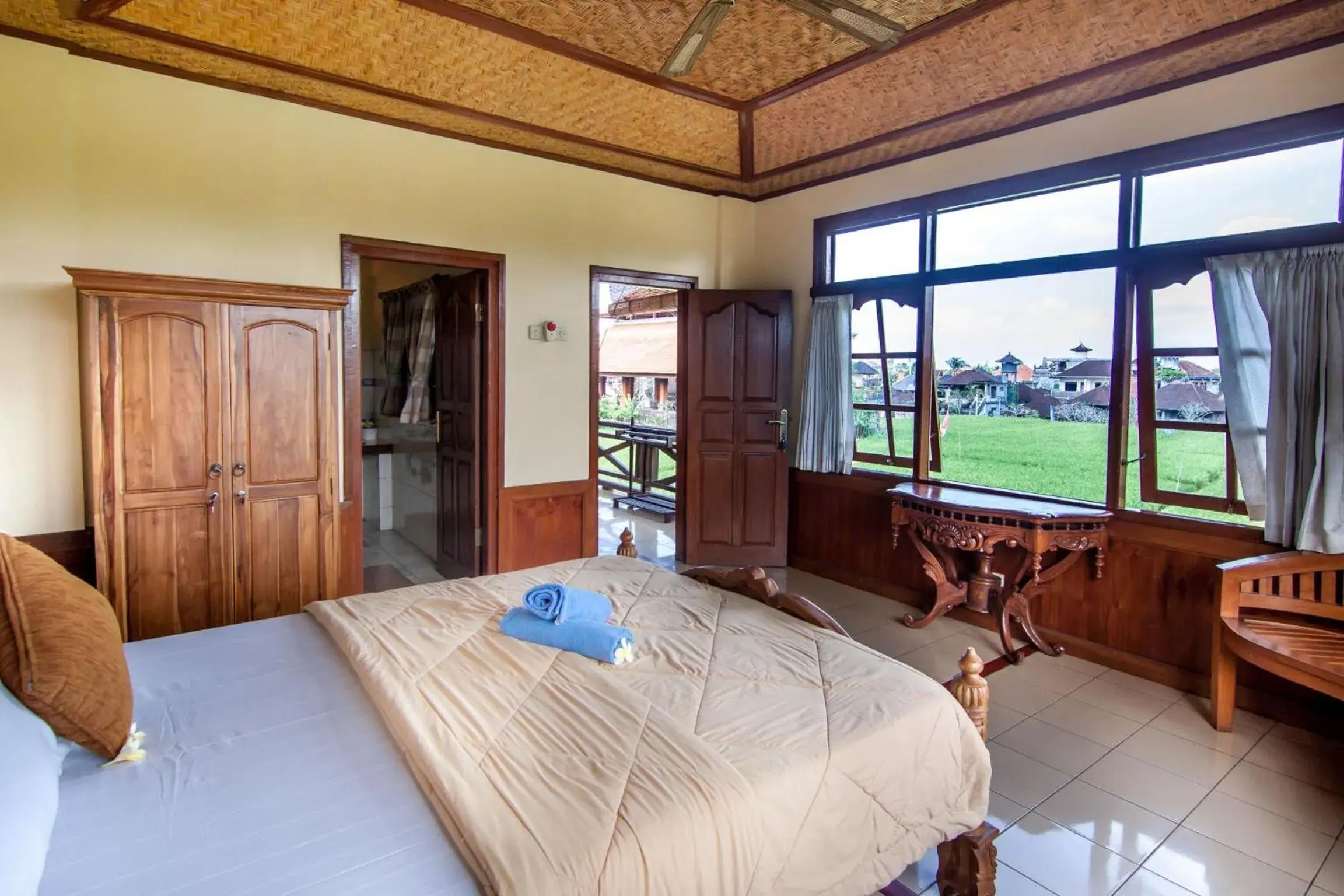 Standard Double Room with Balcony in Ganesha Ubud Inn