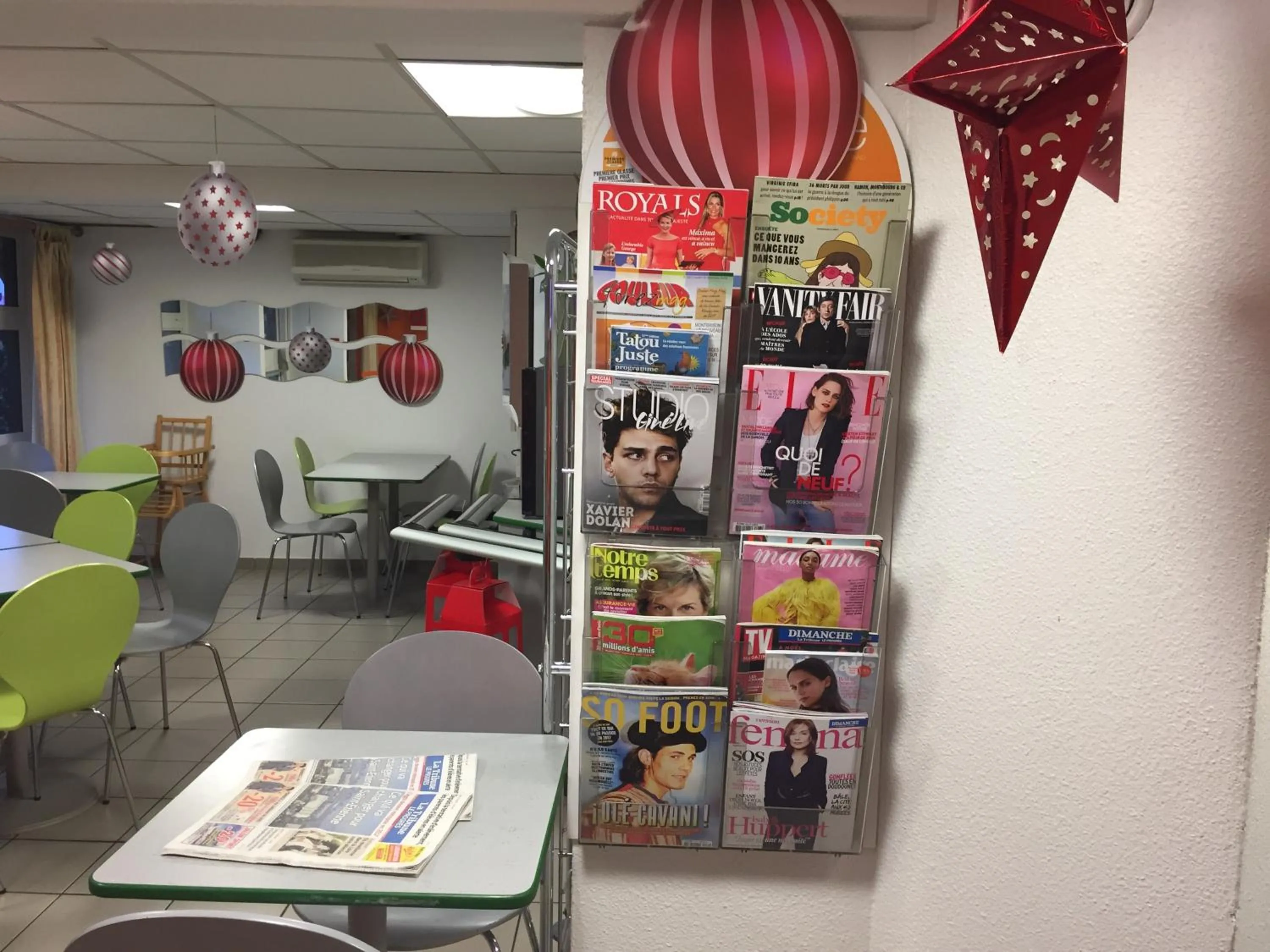 Lobby or reception in Premiere Classe St Etienne Nord Villars
