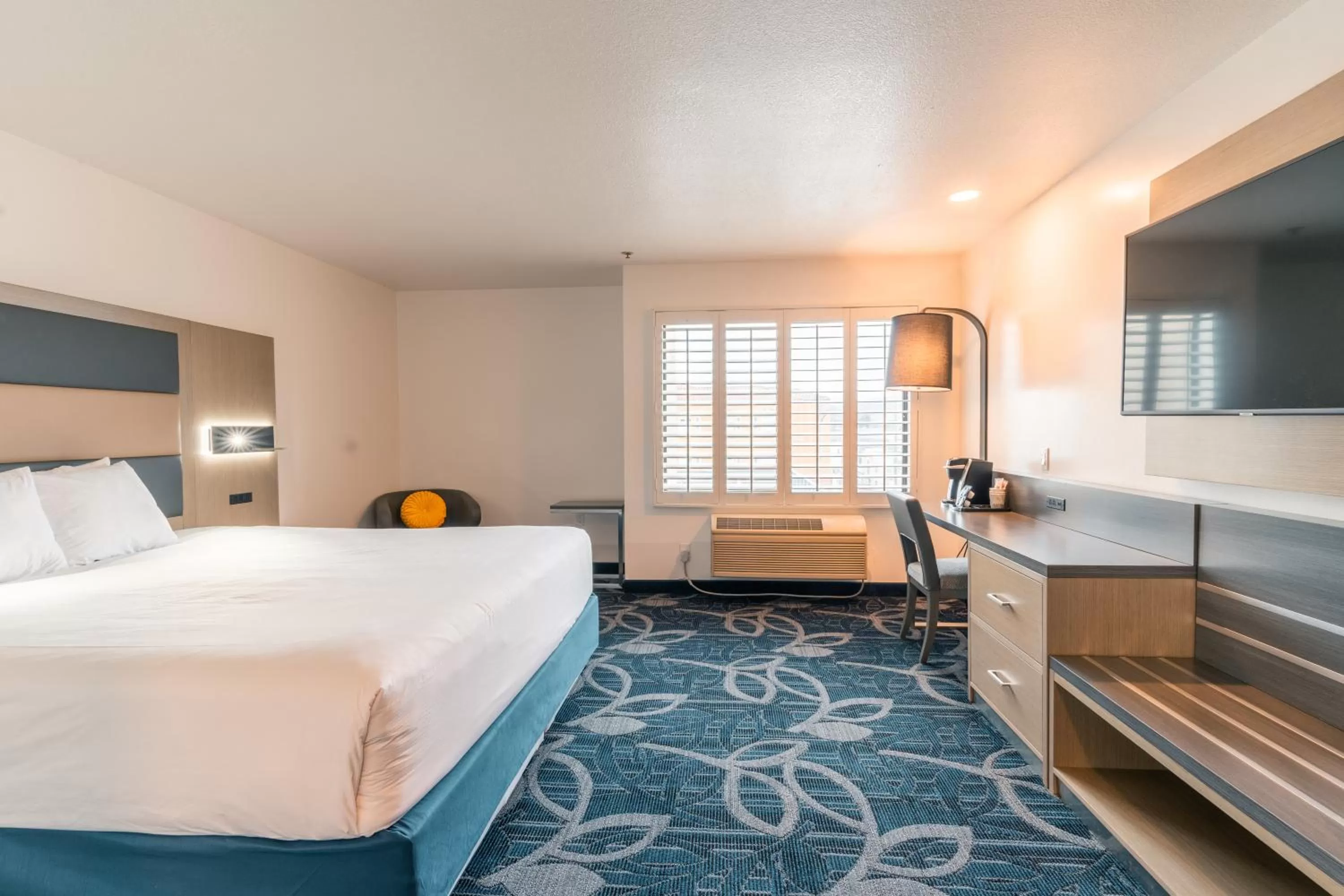 Hotel Aluxor SFO, Sapphire Boutique Collection